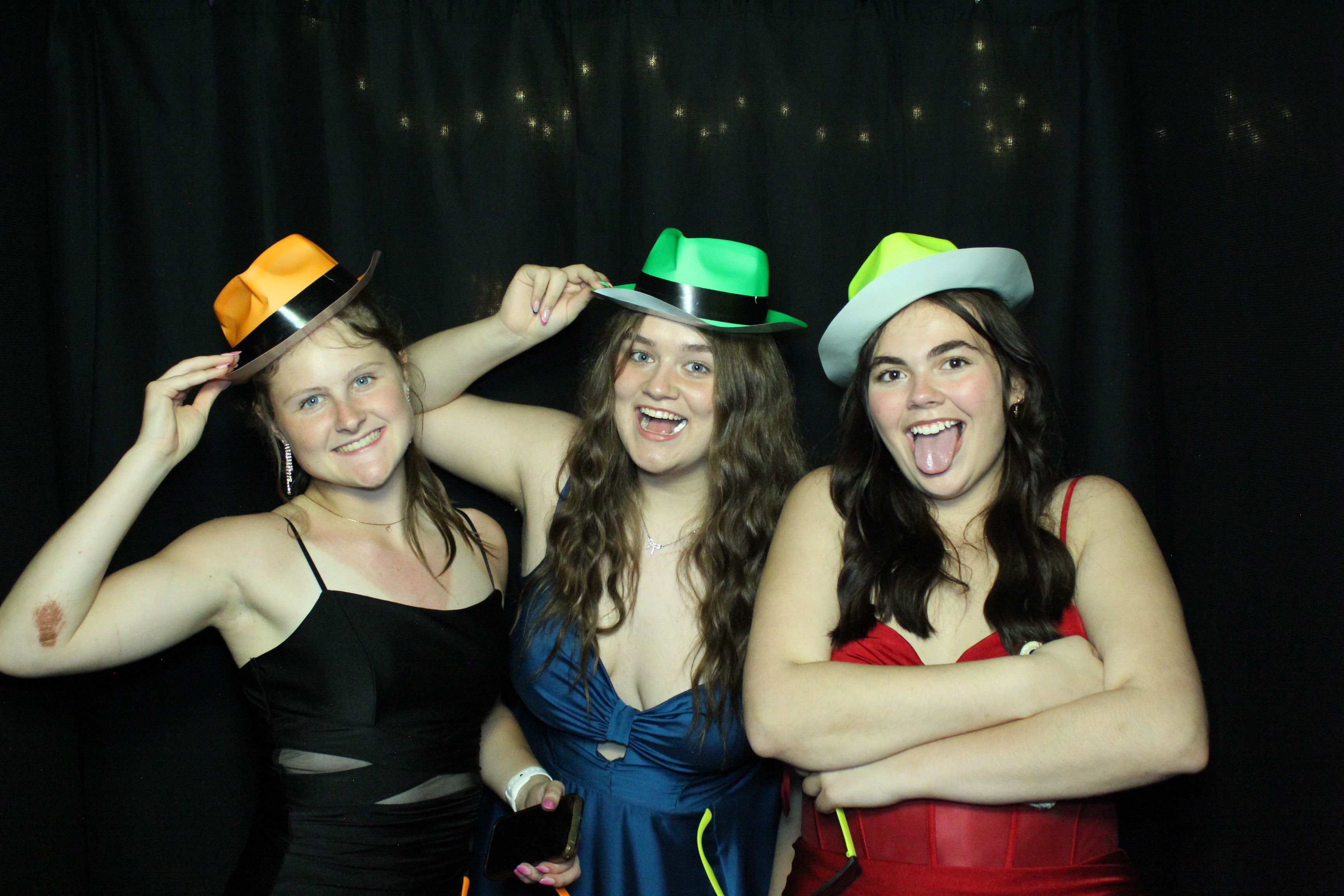 Reading Junior Senior Prom | View more photos from the event at gallery.photoboothcincy.com/u/PhotoBoothCincy/Reading-Junior-Senior-Prom