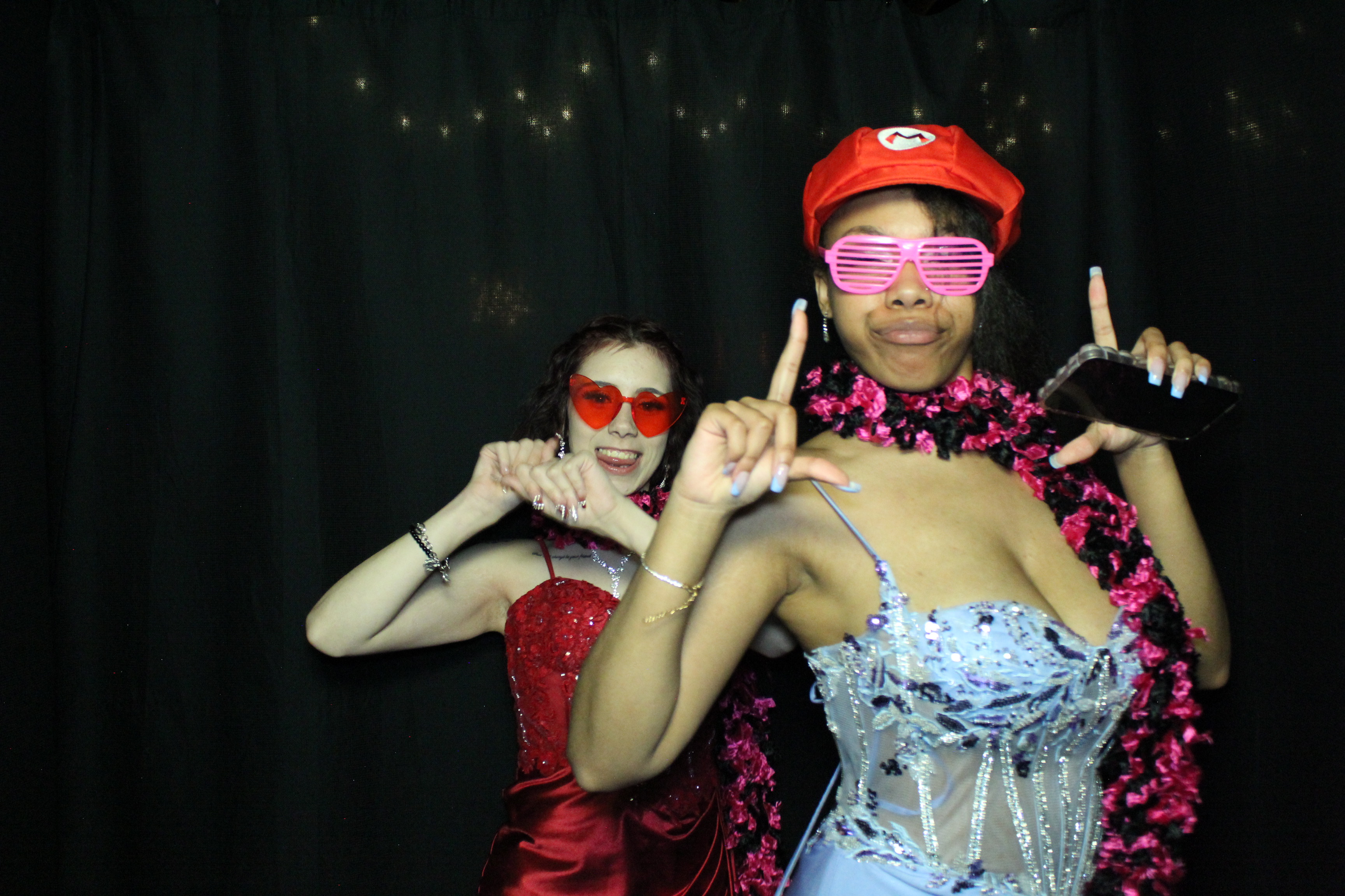 Reading Junior Senior Prom | View more photos from the event at gallery.photoboothcincy.com/u/PhotoBoothCincy/Reading-Junior-Senior-Prom