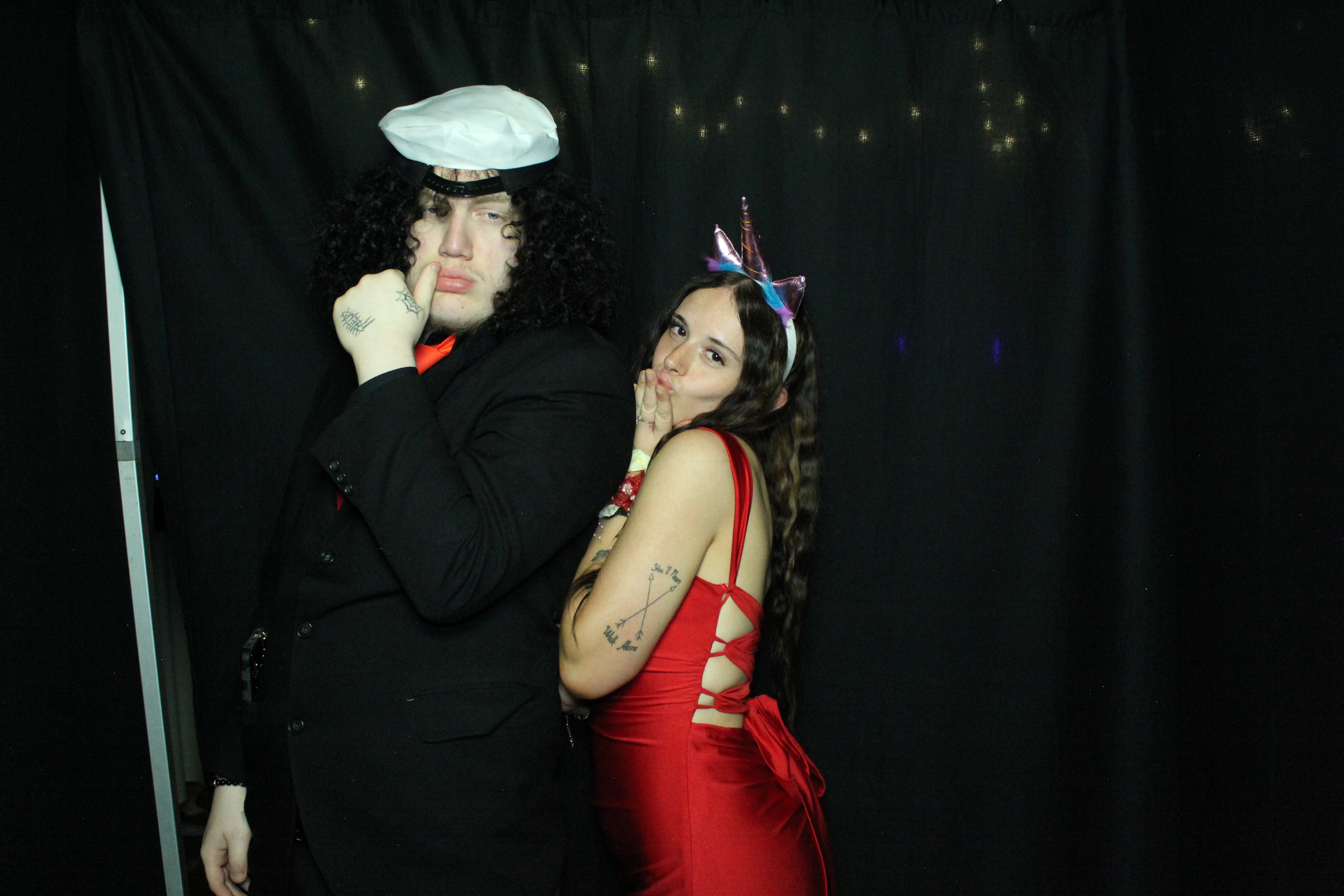 Reading Junior Senior Prom | View more photos from the event at gallery.photoboothcincy.com/u/PhotoBoothCincy/Reading-Junior-Senior-Prom