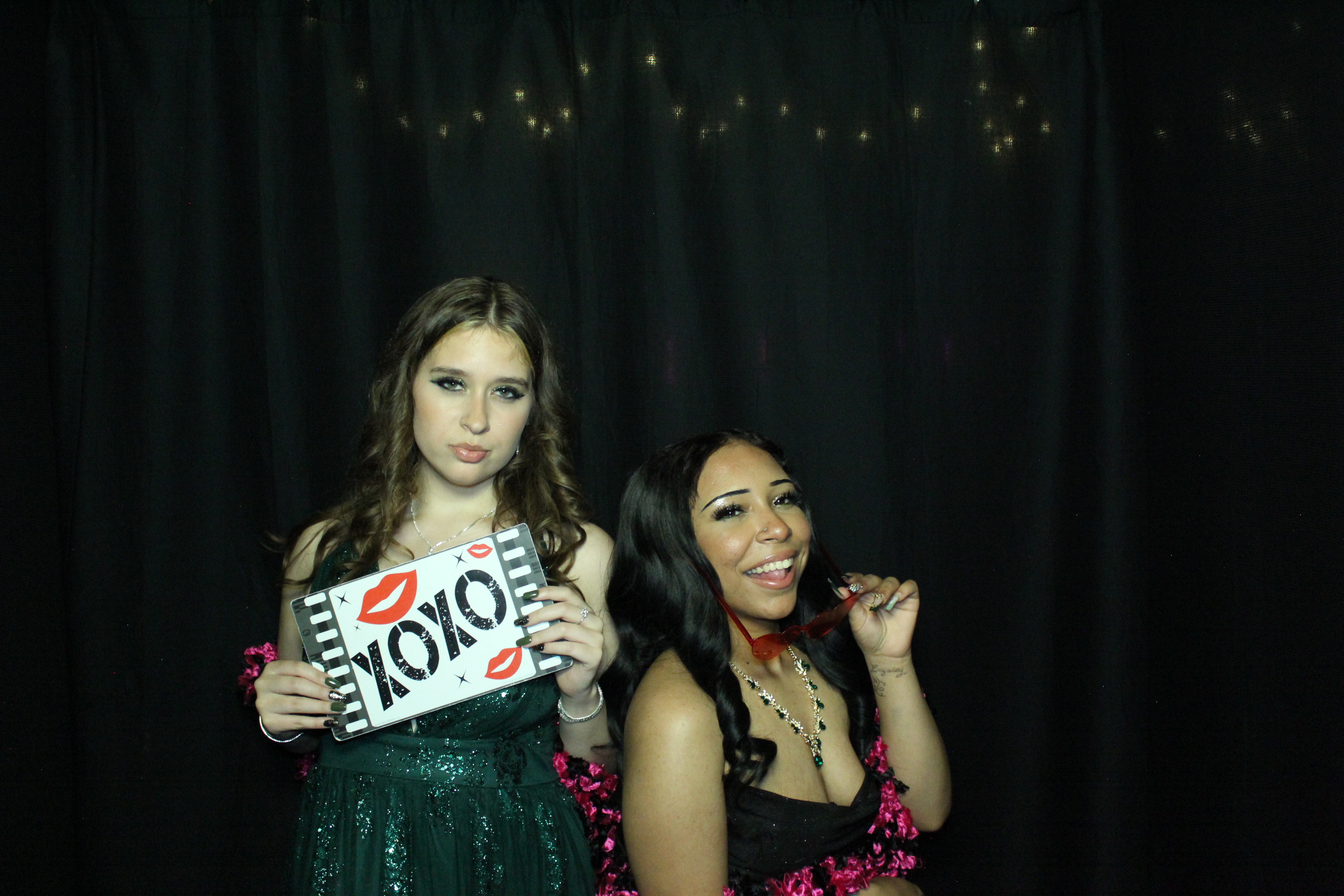 Reading Junior Senior Prom | View more photos from the event at gallery.photoboothcincy.com/u/PhotoBoothCincy/Reading-Junior-Senior-Prom