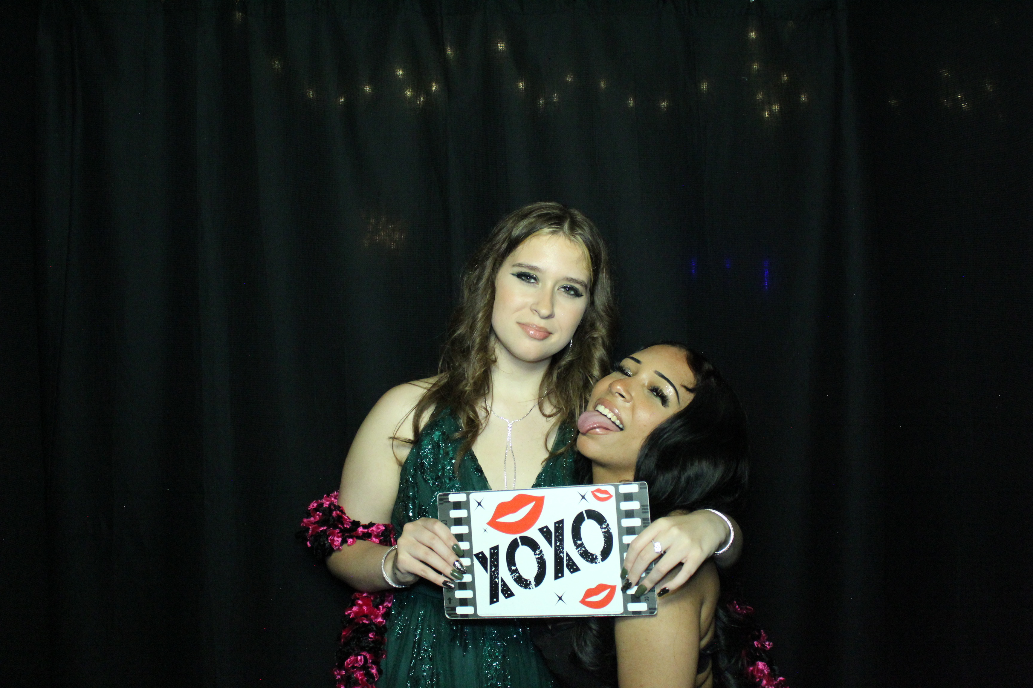 Reading Junior Senior Prom | View more photos from the event at gallery.photoboothcincy.com/u/PhotoBoothCincy/Reading-Junior-Senior-Prom