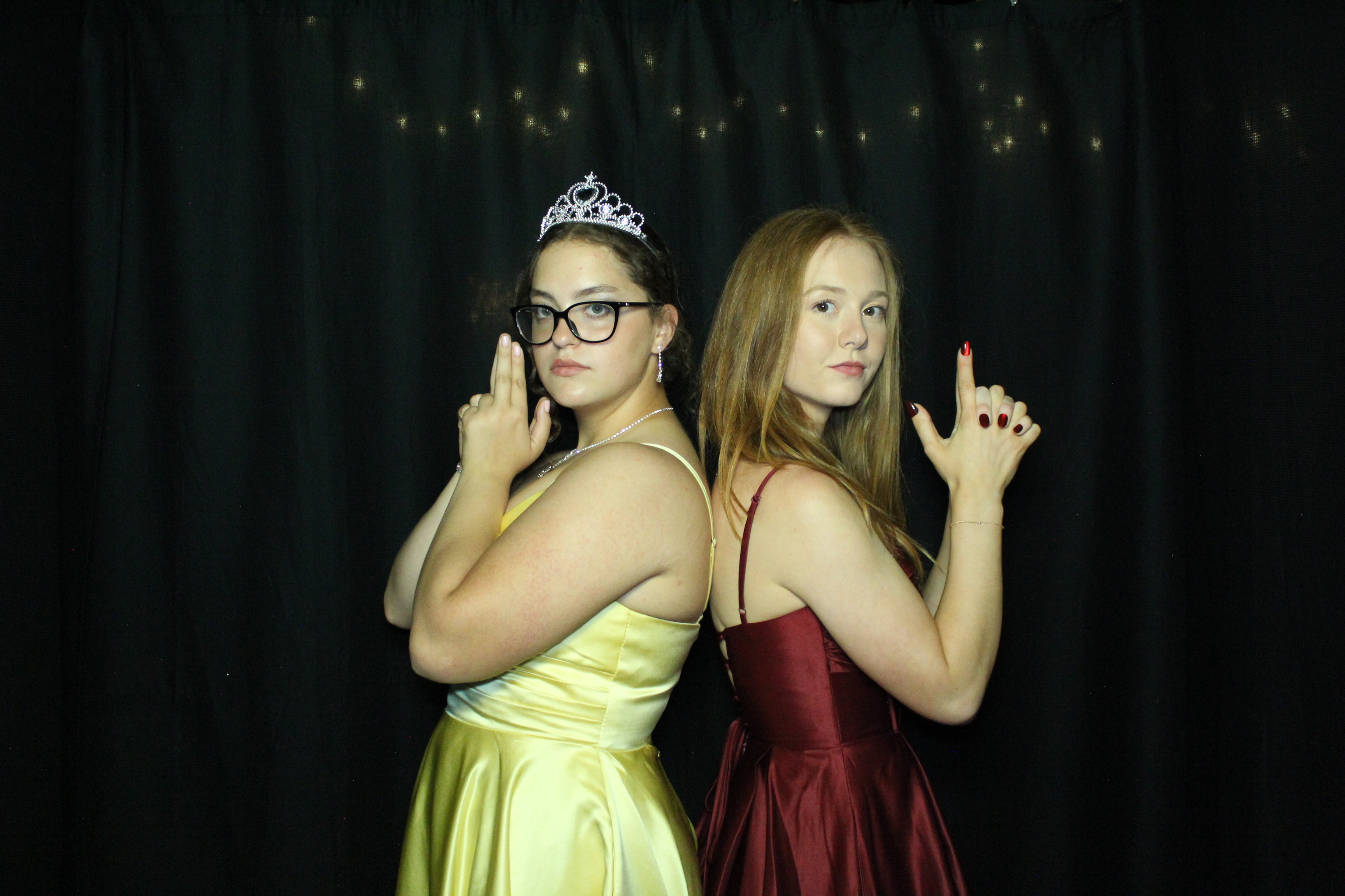 Reading Junior Senior Prom | View more photos from the event at gallery.photoboothcincy.com/u/PhotoBoothCincy/Reading-Junior-Senior-Prom