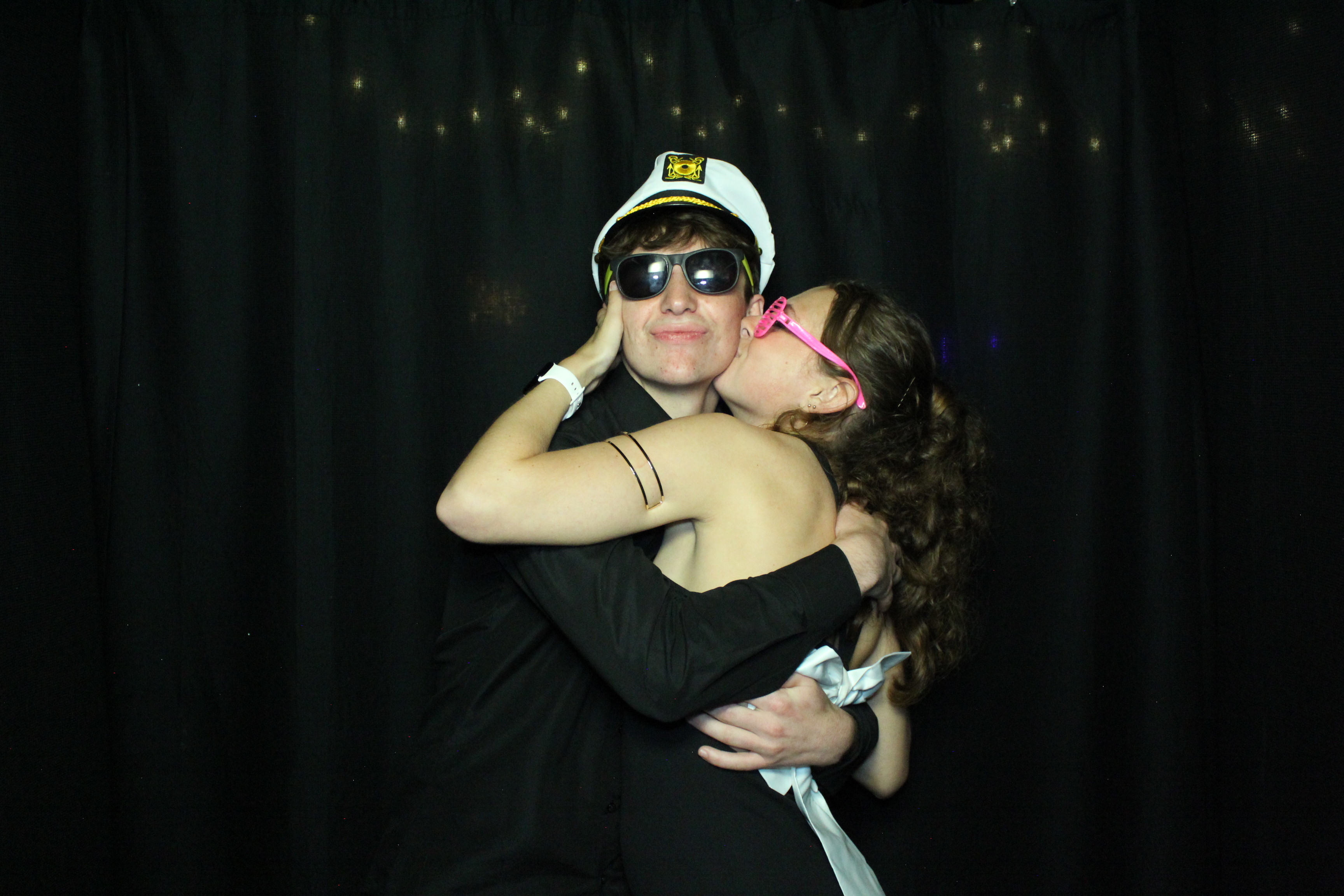 Reading Junior Senior Prom | View more photos from the event at gallery.photoboothcincy.com/u/PhotoBoothCincy/Reading-Junior-Senior-Prom