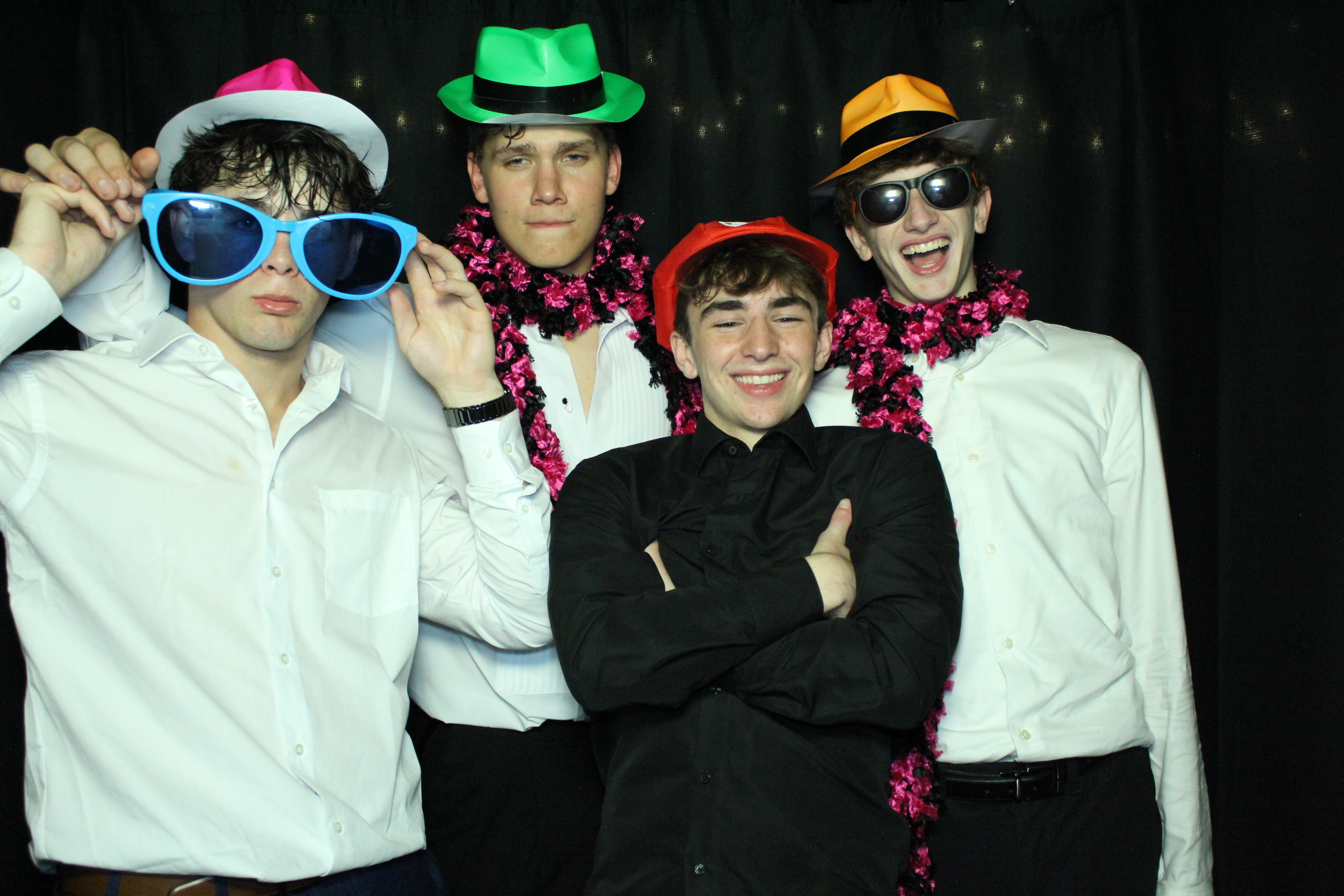 Reading Junior Senior Prom | View more photos from the event at gallery.photoboothcincy.com/u/PhotoBoothCincy/Reading-Junior-Senior-Prom