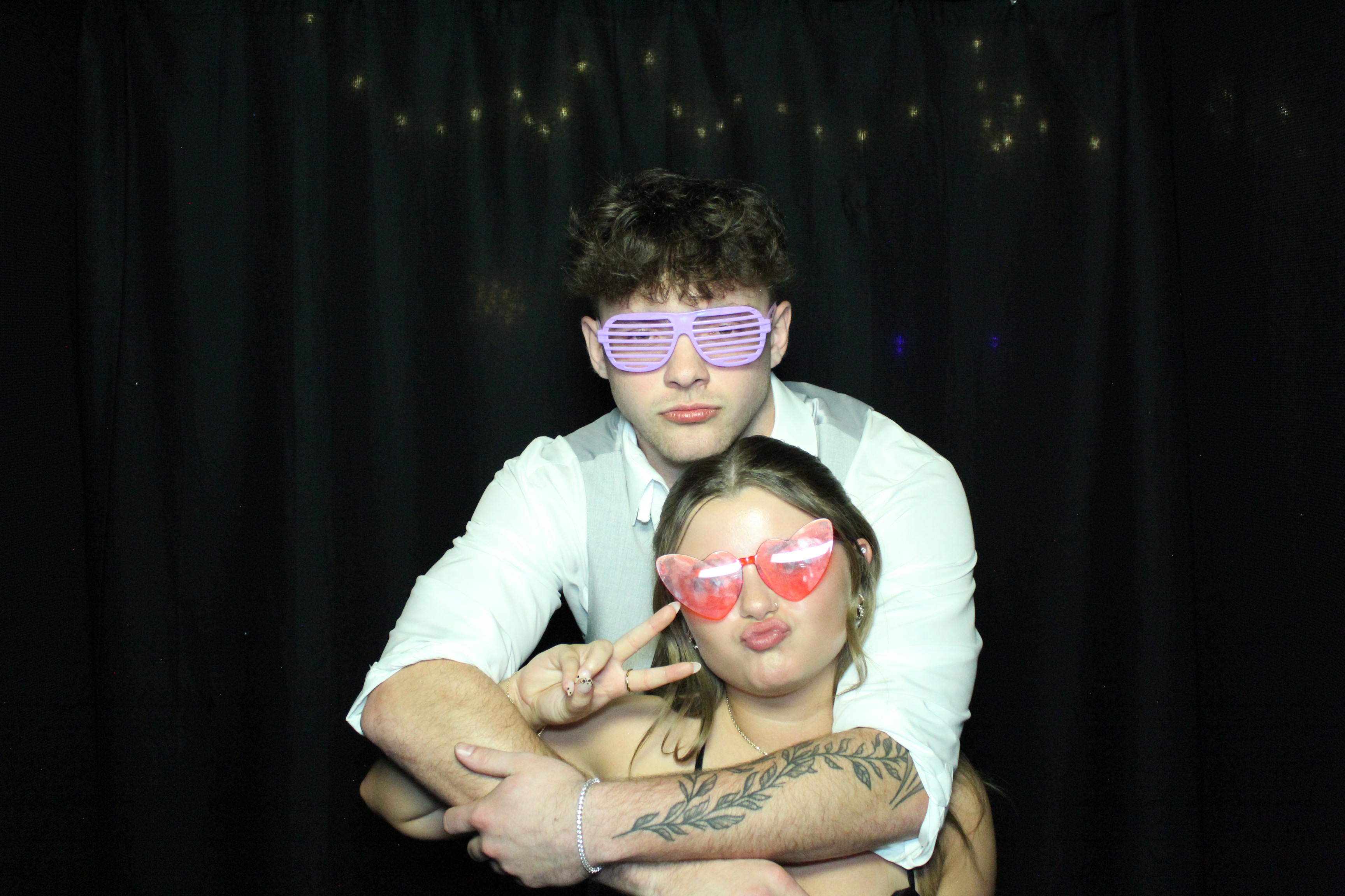 Reading Junior Senior Prom | View more photos from the event at gallery.photoboothcincy.com/u/PhotoBoothCincy/Reading-Junior-Senior-Prom