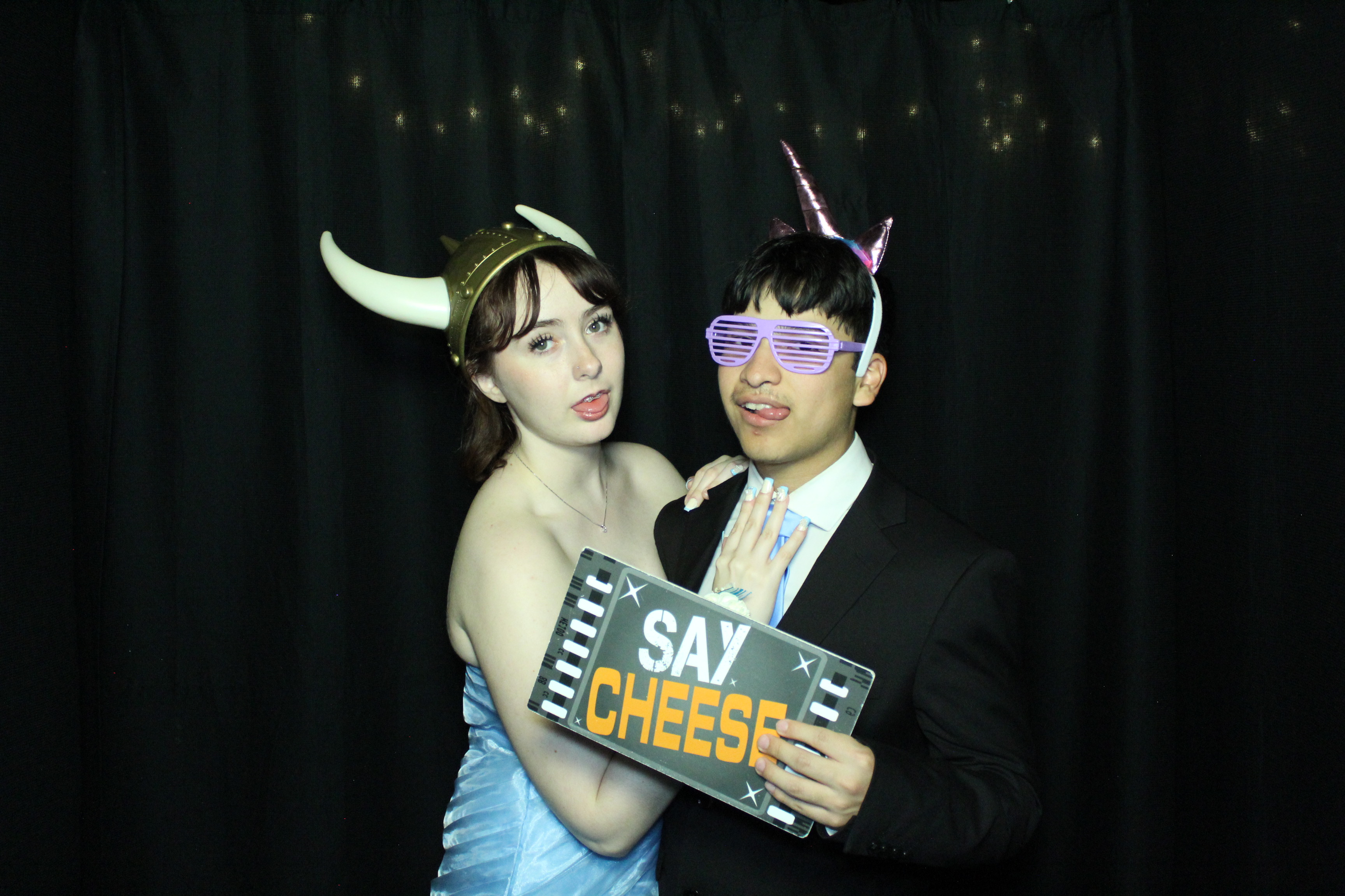 Reading Junior Senior Prom | View more photos from the event at gallery.photoboothcincy.com/u/PhotoBoothCincy/Reading-Junior-Senior-Prom