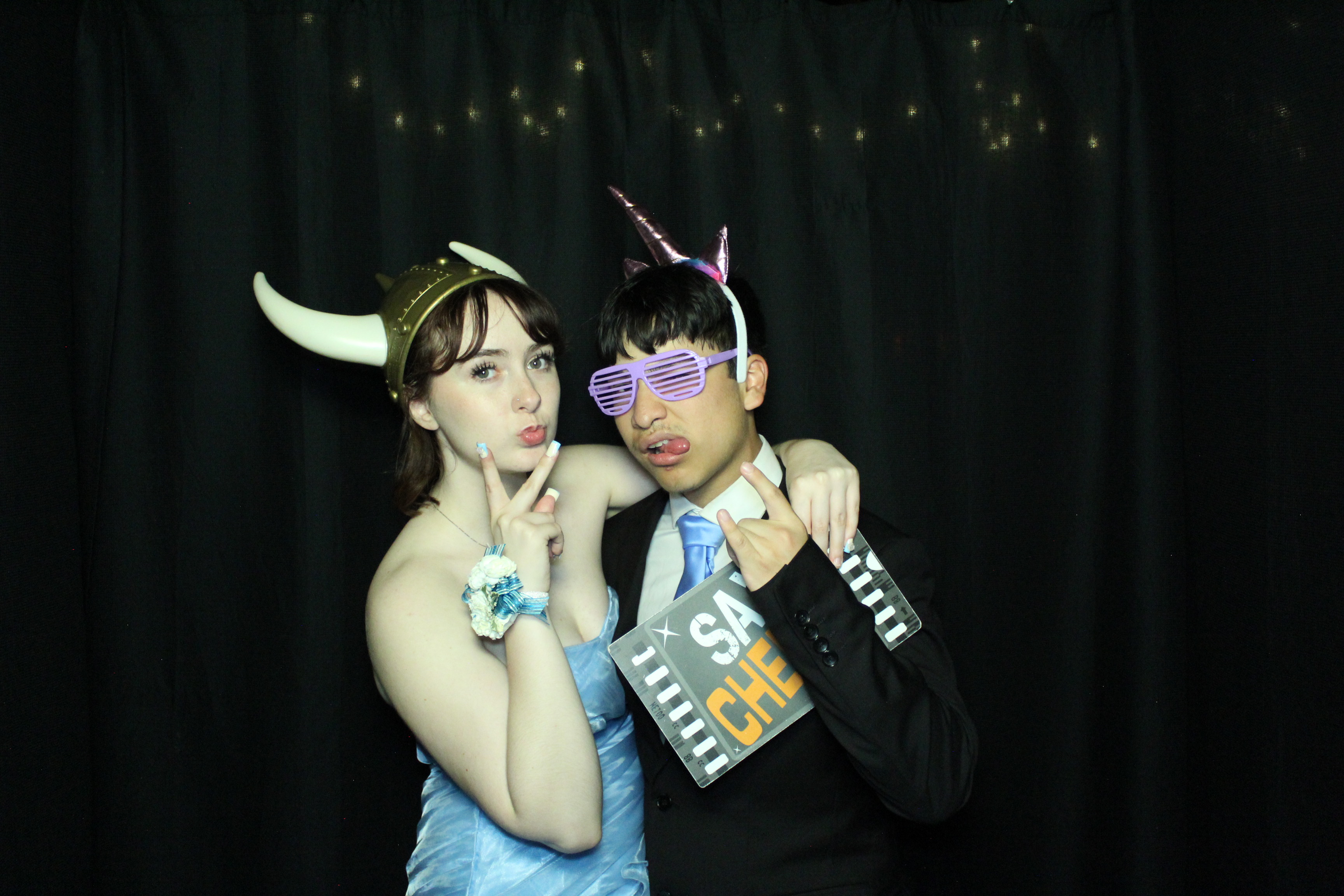 Reading Junior Senior Prom | View more photos from the event at gallery.photoboothcincy.com/u/PhotoBoothCincy/Reading-Junior-Senior-Prom