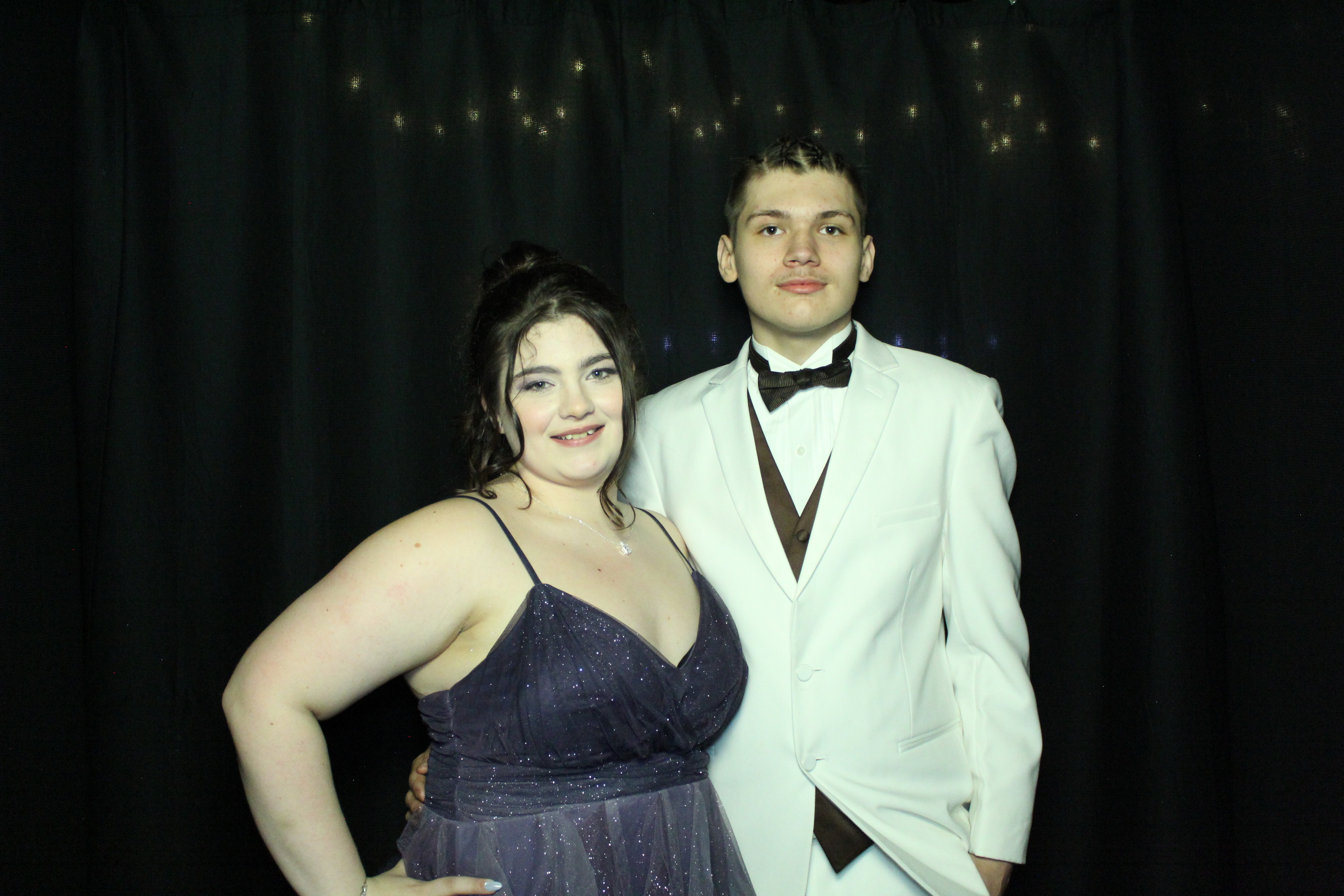 Reading Junior Senior Prom | View more photos from the event at gallery.photoboothcincy.com/u/PhotoBoothCincy/Reading-Junior-Senior-Prom