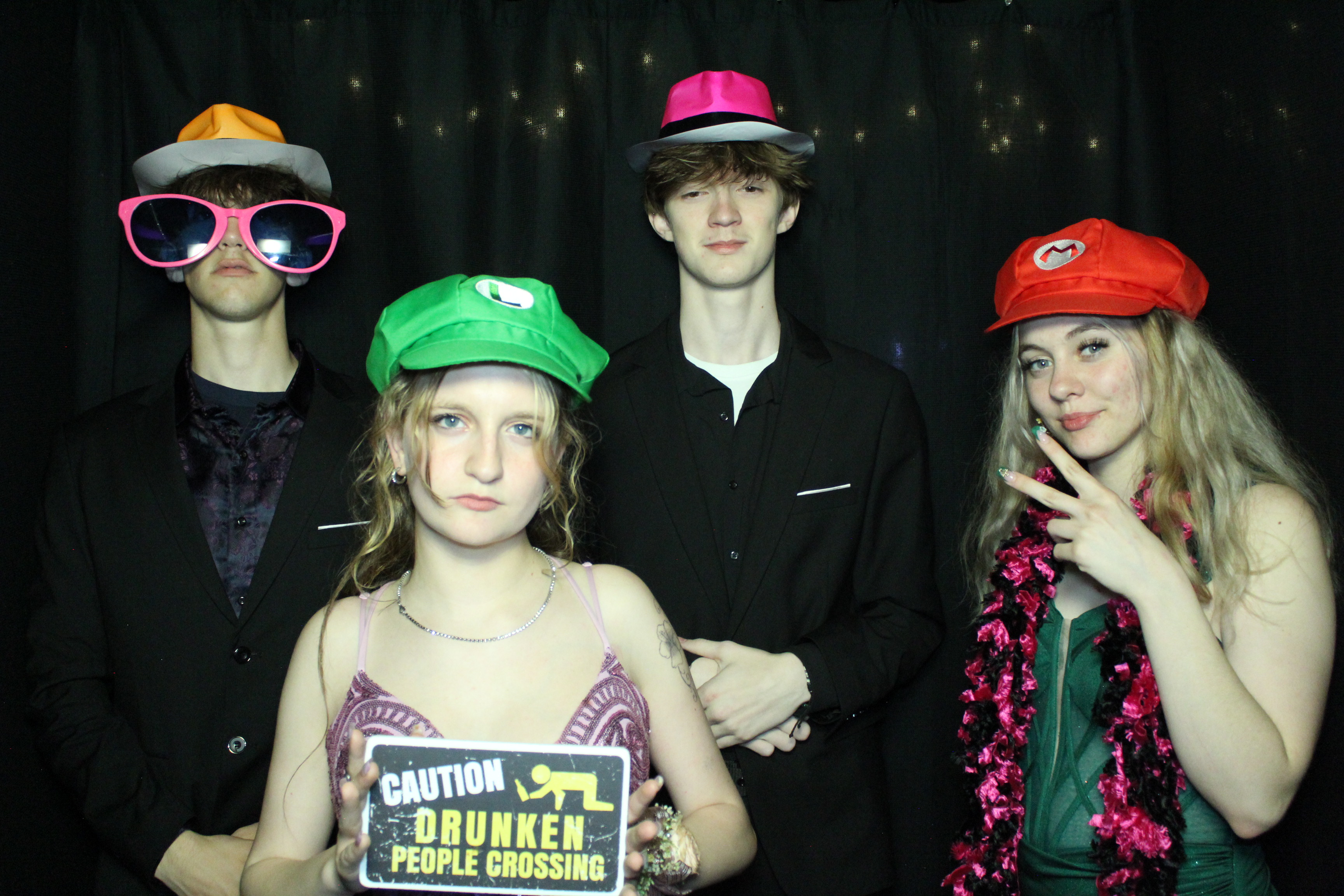 Reading Junior Senior Prom | View more photos from the event at gallery.photoboothcincy.com/u/PhotoBoothCincy/Reading-Junior-Senior-Prom