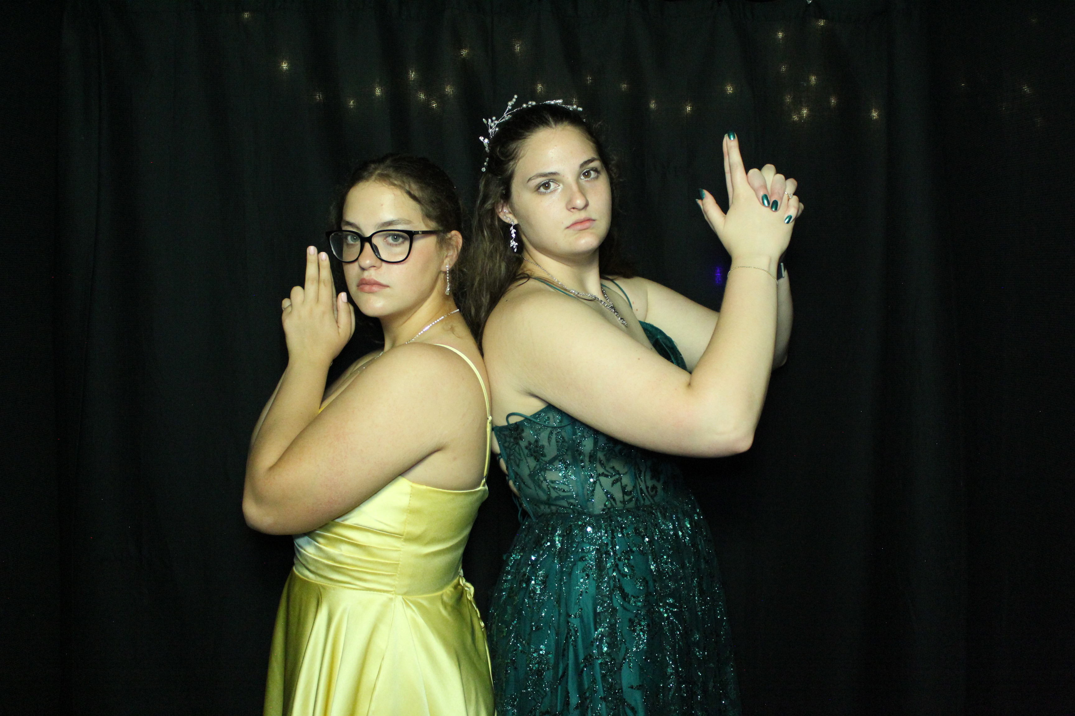Reading Junior Senior Prom | View more photos from the event at gallery.photoboothcincy.com/u/PhotoBoothCincy/Reading-Junior-Senior-Prom