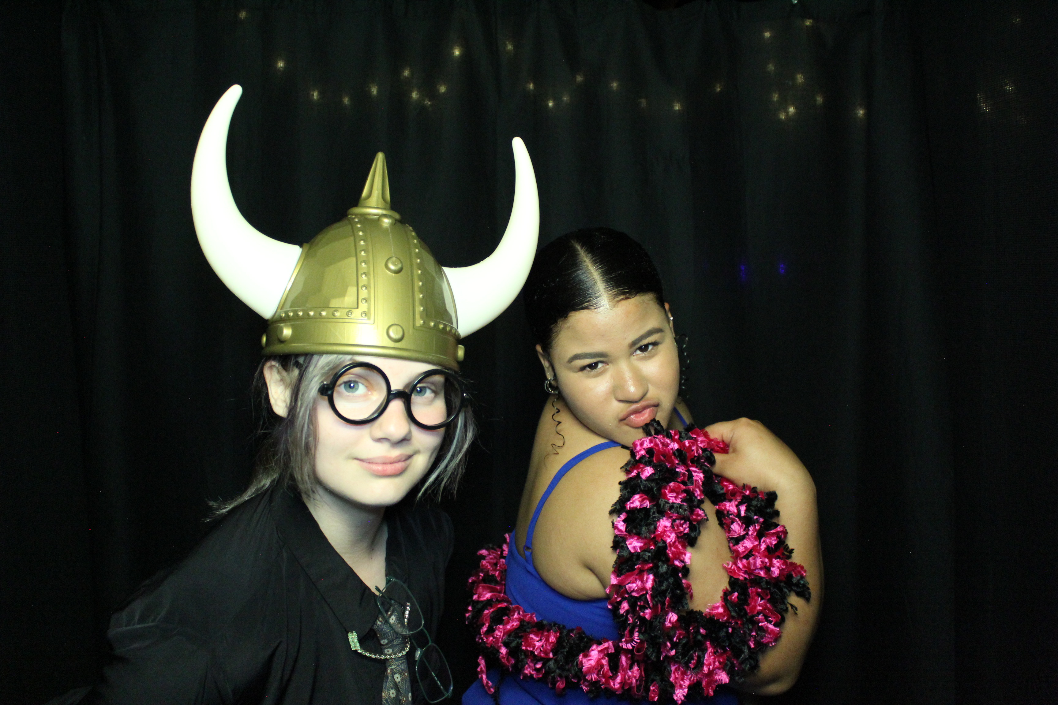 Reading Junior Senior Prom | View more photos from the event at gallery.photoboothcincy.com/u/PhotoBoothCincy/Reading-Junior-Senior-Prom