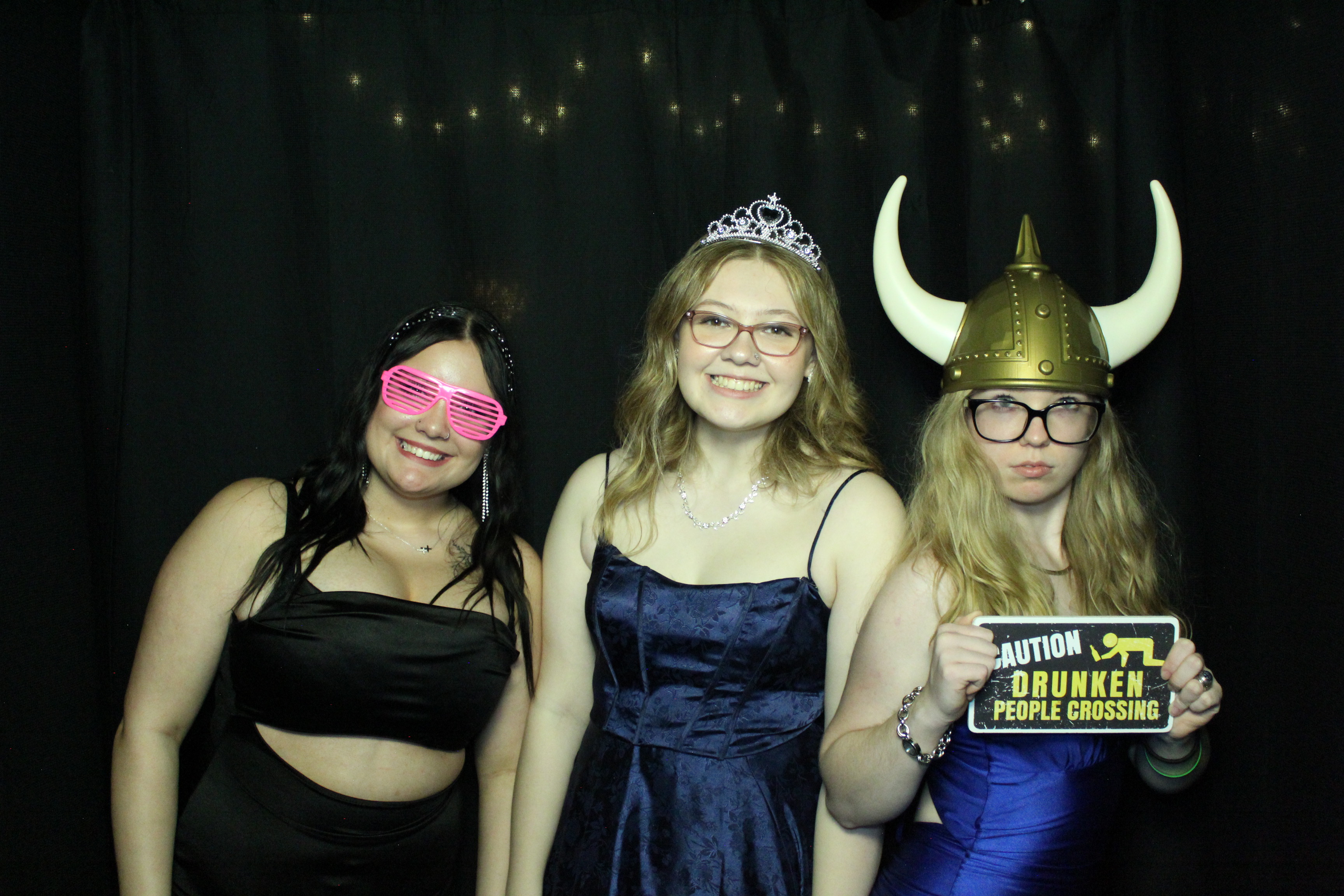 Reading Junior Senior Prom | View more photos from the event at gallery.photoboothcincy.com/u/PhotoBoothCincy/Reading-Junior-Senior-Prom