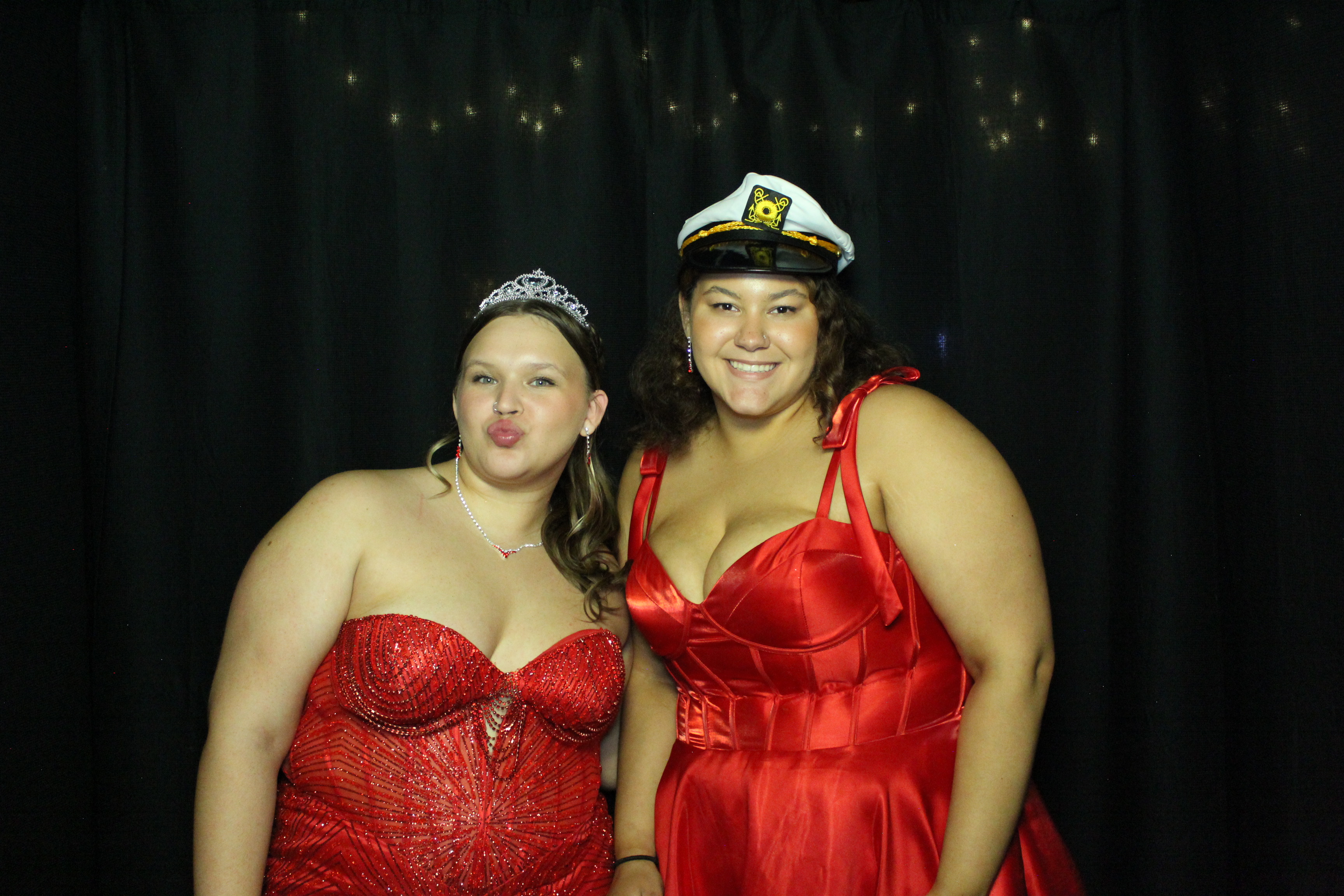 Reading Junior Senior Prom | View more photos from the event at gallery.photoboothcincy.com/u/PhotoBoothCincy/Reading-Junior-Senior-Prom