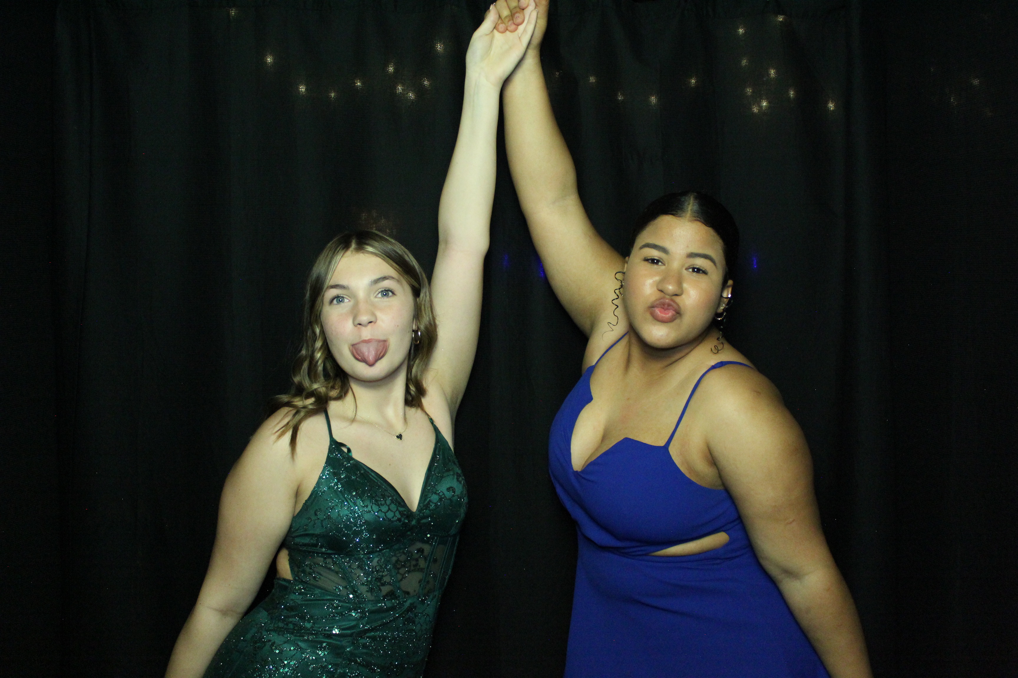Reading Junior Senior Prom | View more photos from the event at gallery.photoboothcincy.com/u/PhotoBoothCincy/Reading-Junior-Senior-Prom