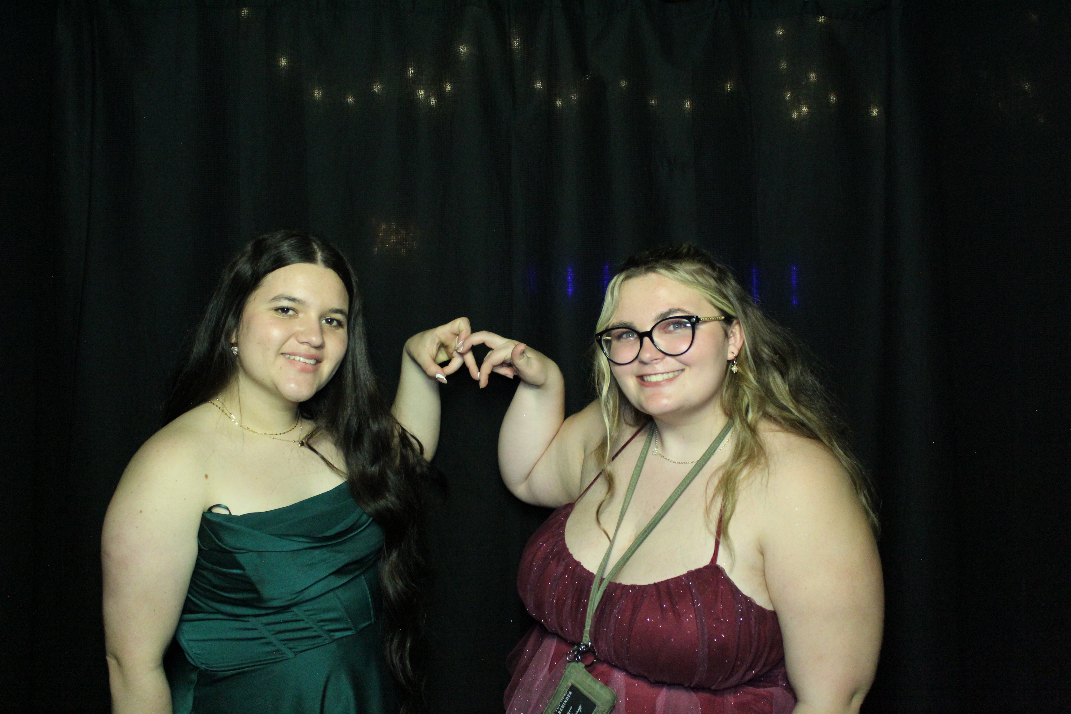 Reading Junior Senior Prom | View more photos from the event at gallery.photoboothcincy.com/u/PhotoBoothCincy/Reading-Junior-Senior-Prom