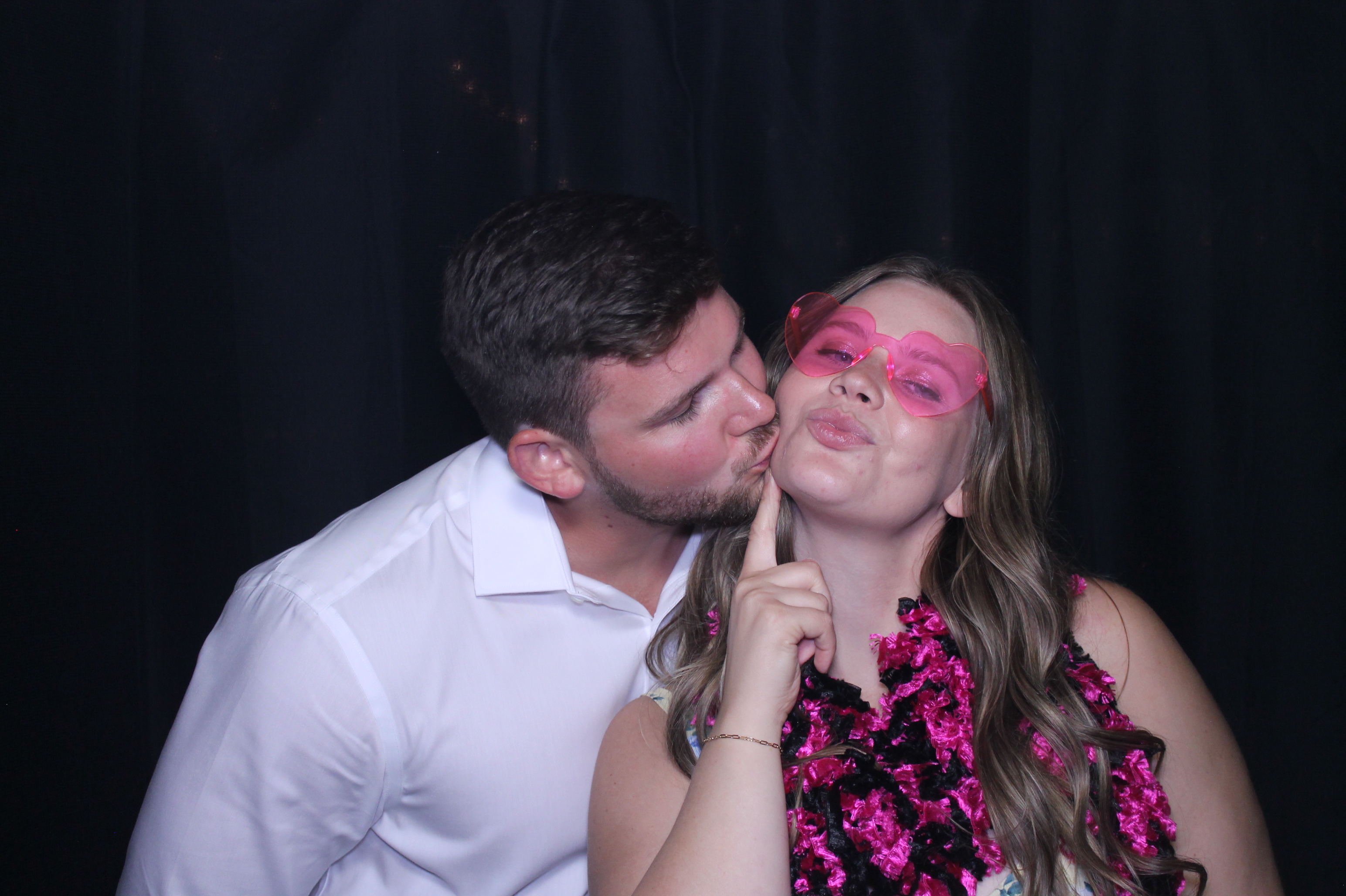 Reagan & Brandon | View more photos from the event at gallery.photoboothcincy.com/u/PhotoBoothCincy/Reagan-Brandon