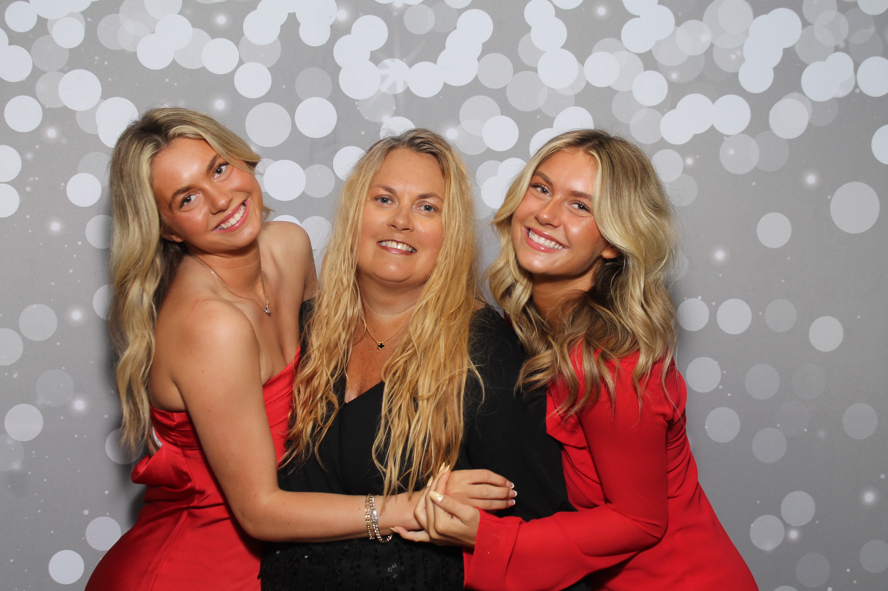 Red Dress Gala | View more photos from the event at gallery.photoboothcincy.com/u/PhotoBoothCincy/Red-Dress-Gala-1