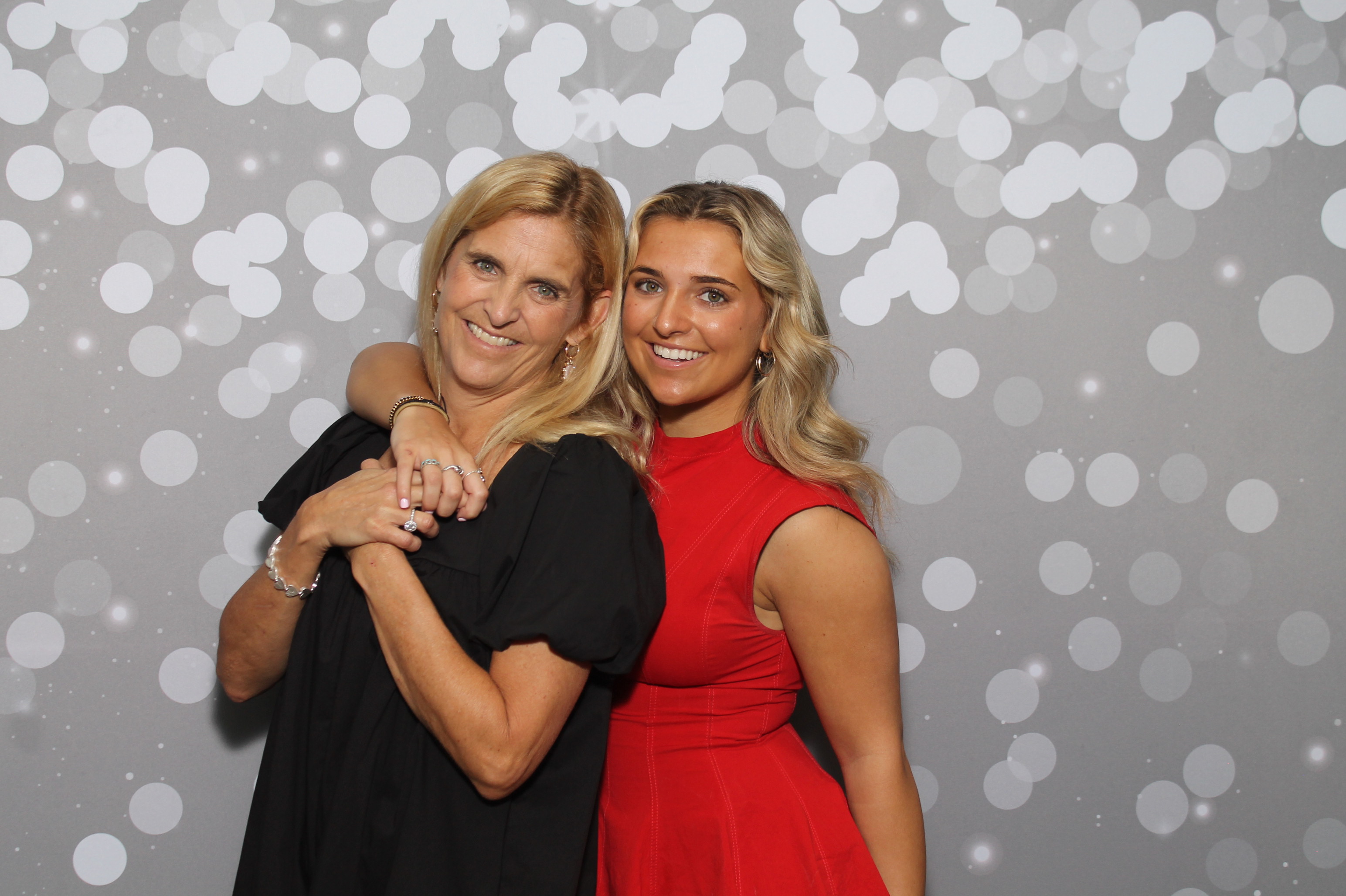 Red Dress Gala | View more photos from the event at gallery.photoboothcincy.com/u/PhotoBoothCincy/Red-Dress-Gala-1