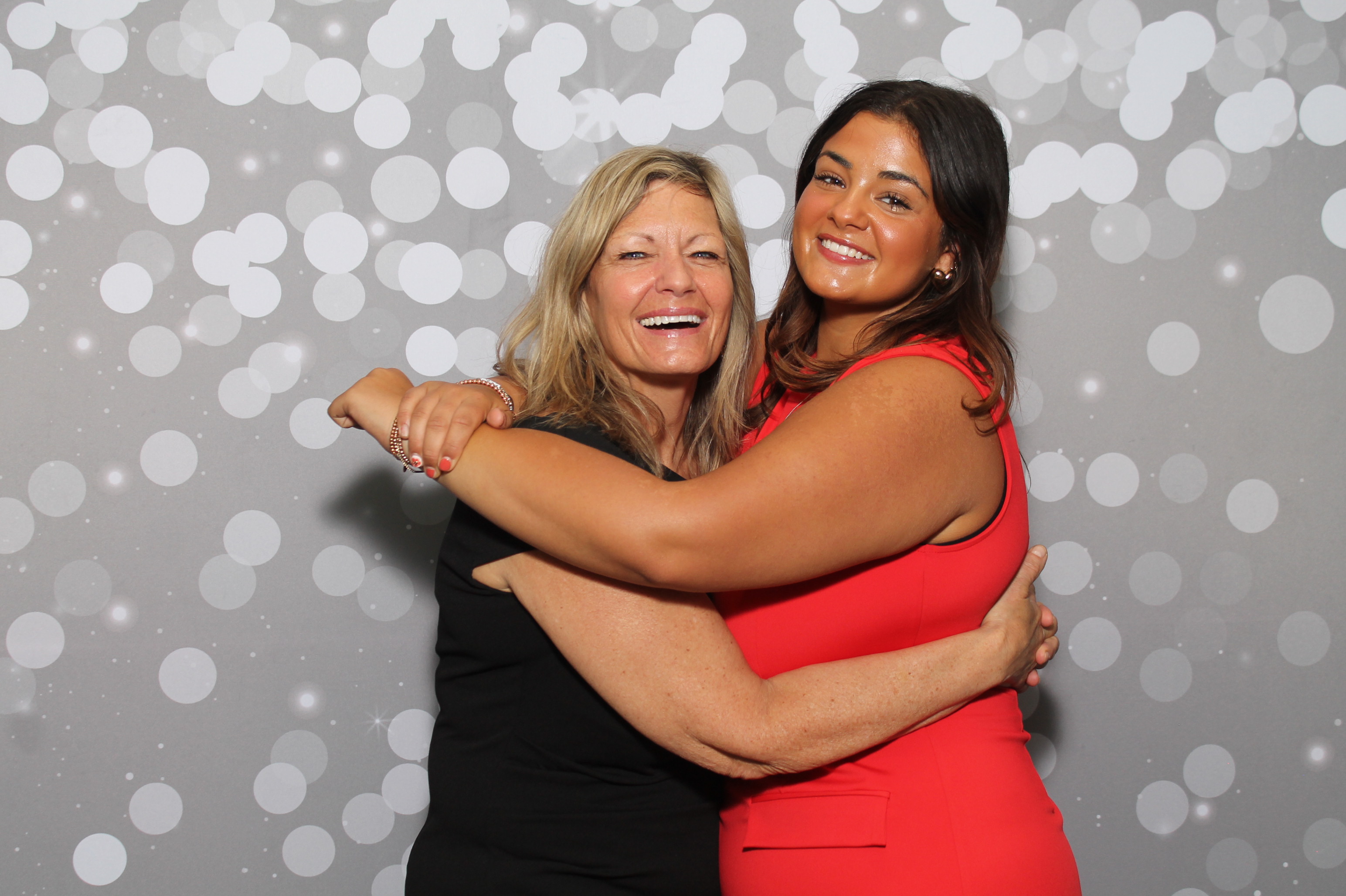 Red Dress Gala | View more photos from the event at gallery.photoboothcincy.com/u/PhotoBoothCincy/Red-Dress-Gala-1