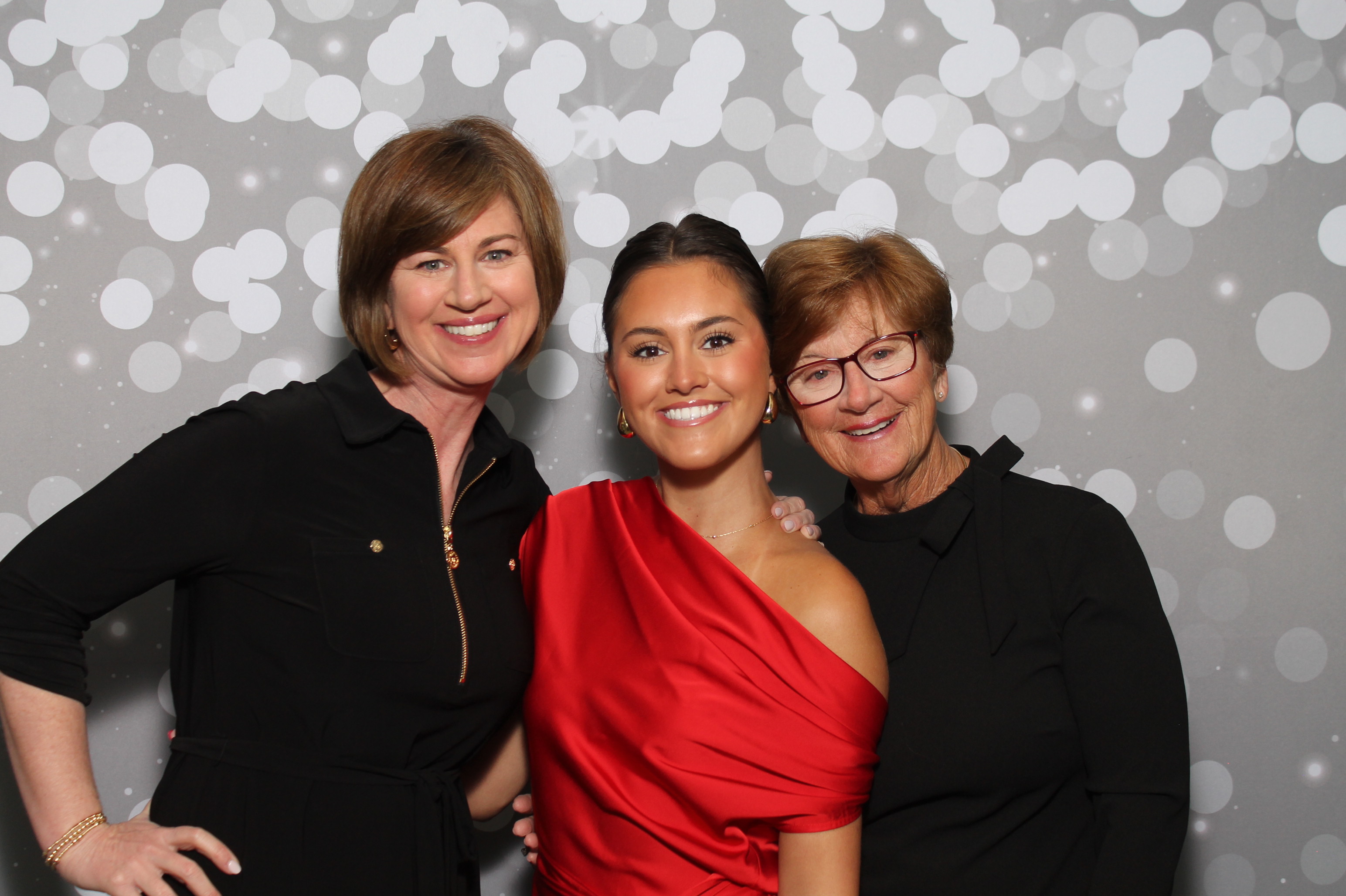 Red Dress Gala | View more photos from the event at gallery.photoboothcincy.com/u/PhotoBoothCincy/Red-Dress-Gala-1