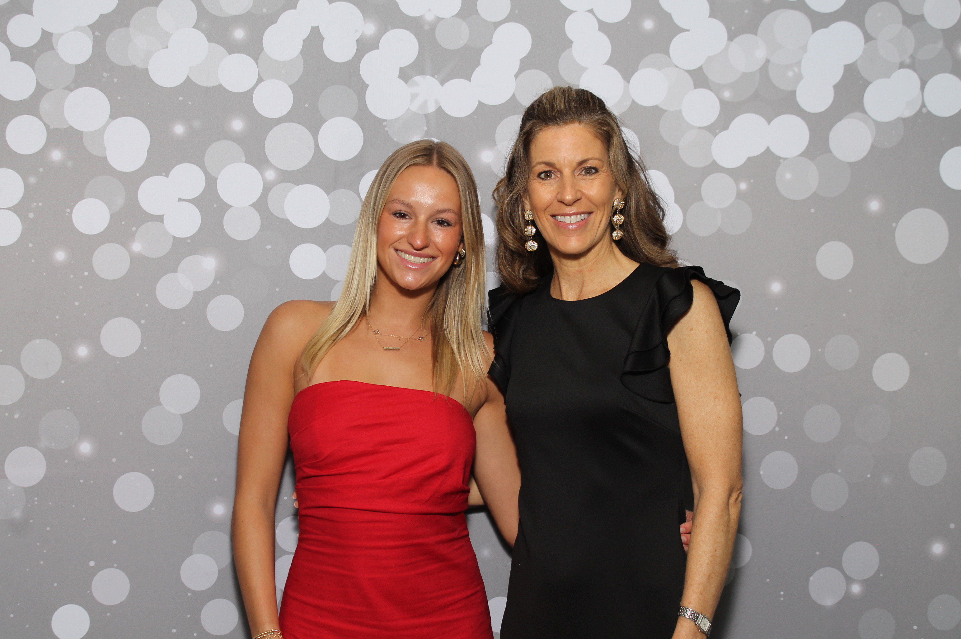 Red Dress Gala | View more photos from the event at gallery.photoboothcincy.com/u/PhotoBoothCincy/Red-Dress-Gala-1