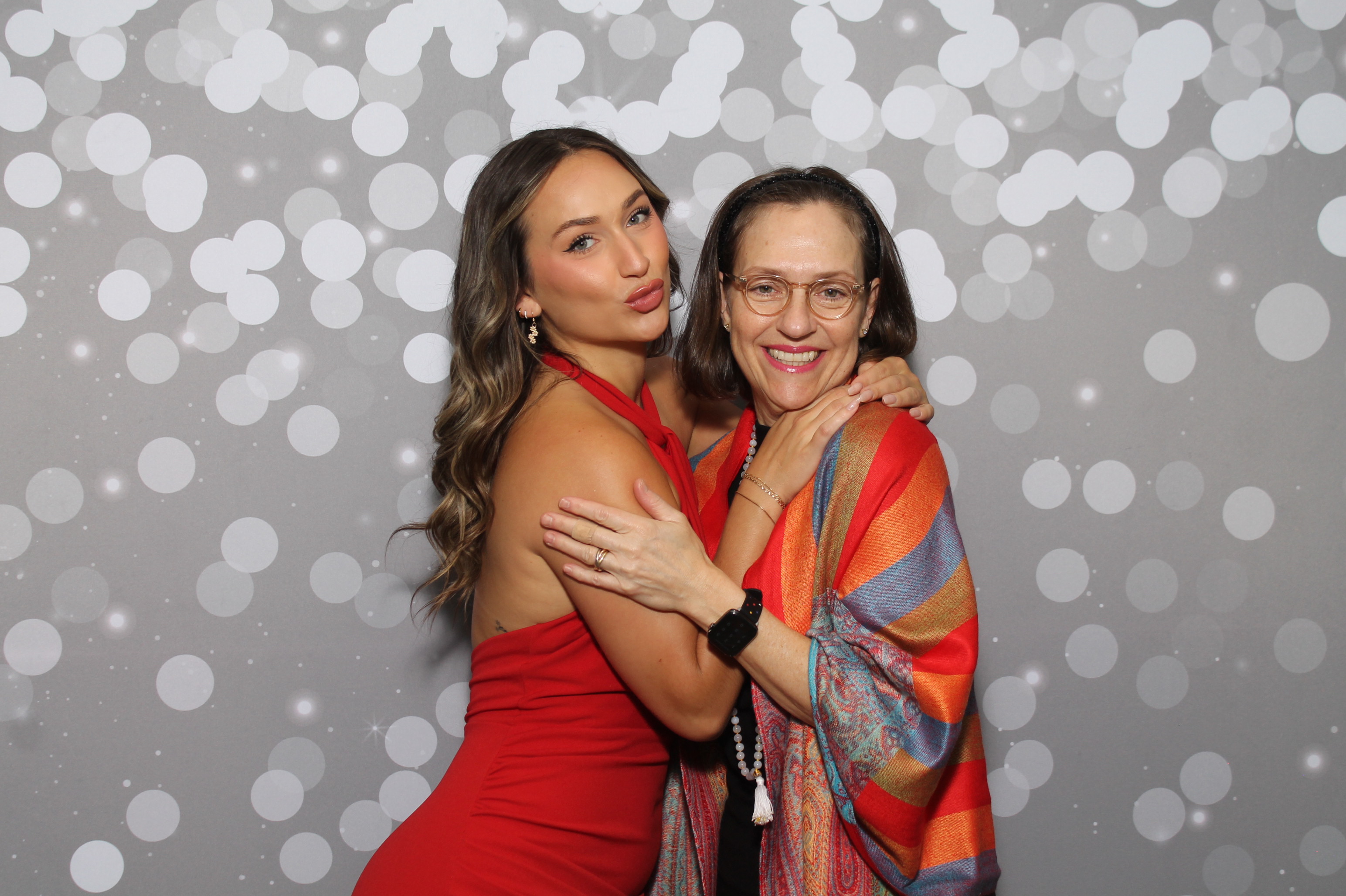 Red Dress Gala | View more photos from the event at gallery.photoboothcincy.com/u/PhotoBoothCincy/Red-Dress-Gala-1