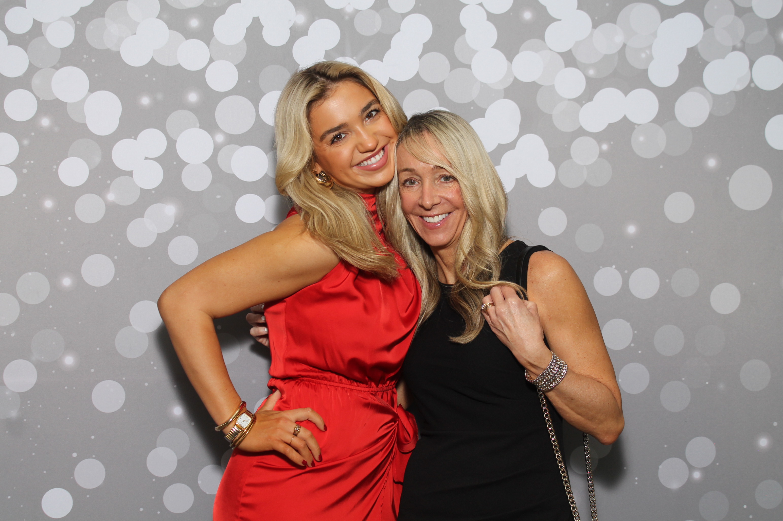 Red Dress Gala | View more photos from the event at gallery.photoboothcincy.com/u/PhotoBoothCincy/Red-Dress-Gala-1