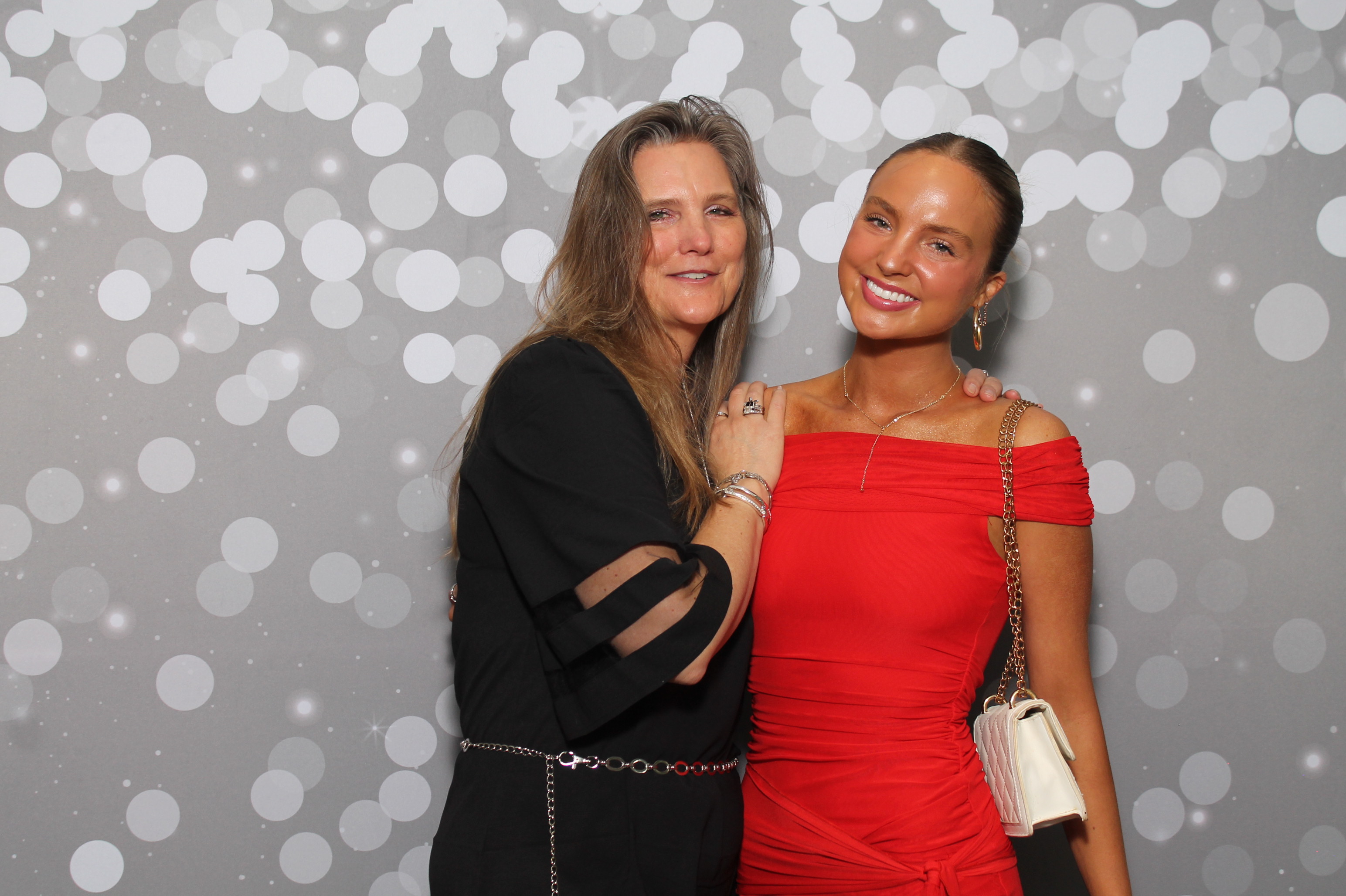 Red Dress Gala | View more photos from the event at gallery.photoboothcincy.com/u/PhotoBoothCincy/Red-Dress-Gala-1