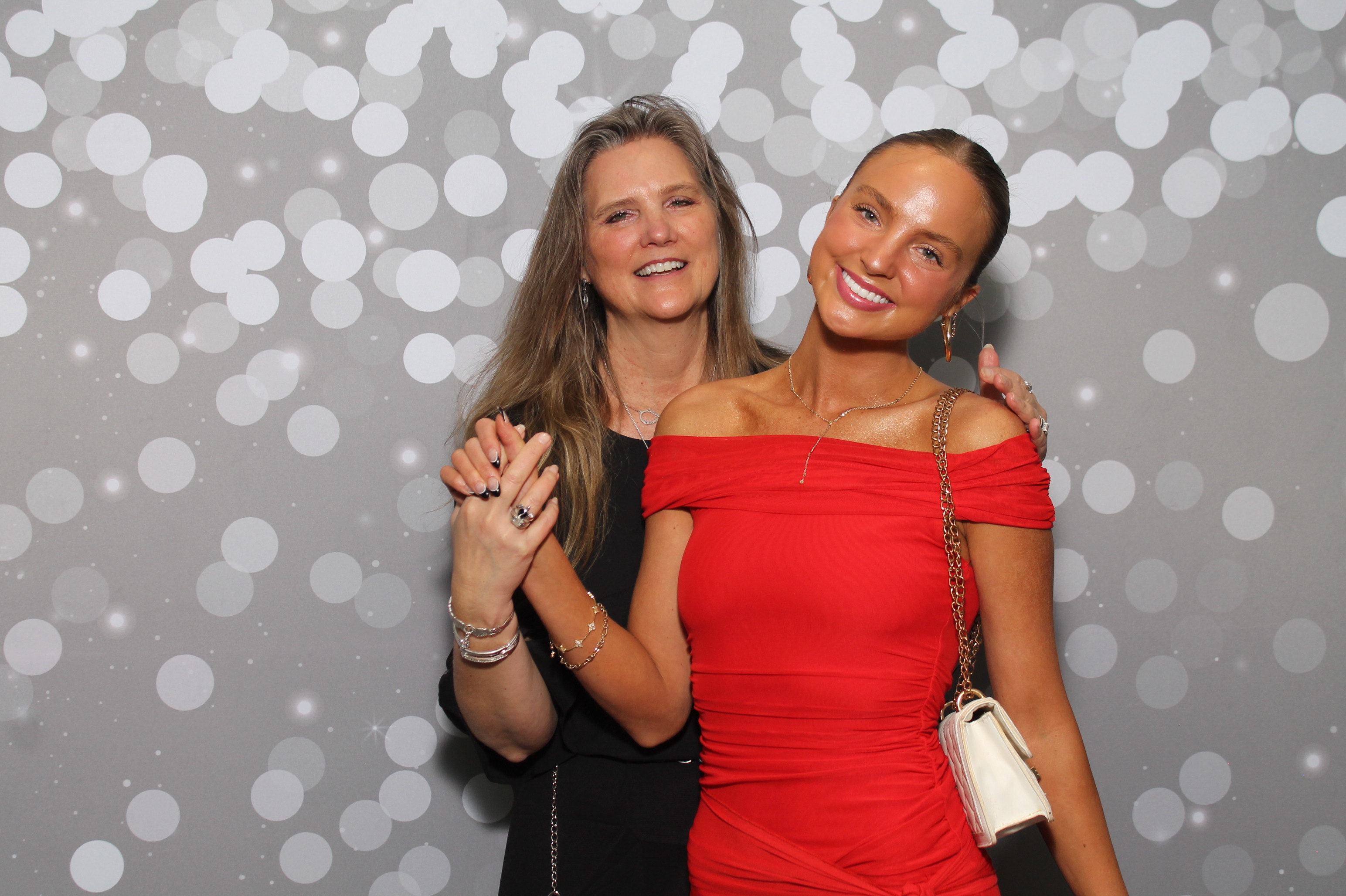 Red Dress Gala | View more photos from the event at gallery.photoboothcincy.com/u/PhotoBoothCincy/Red-Dress-Gala-1