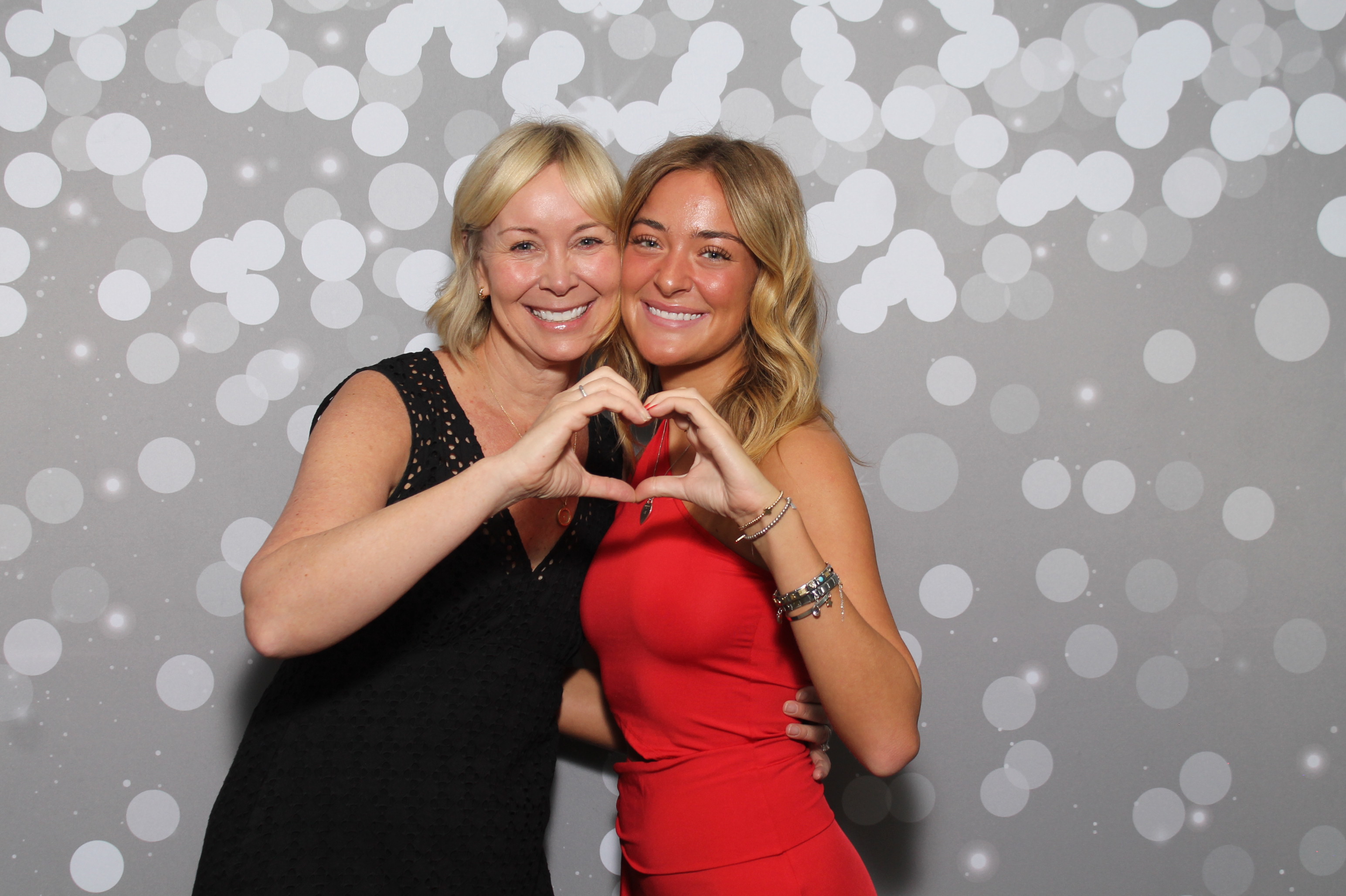 Red Dress Gala | View more photos from the event at gallery.photoboothcincy.com/u/PhotoBoothCincy/Red-Dress-Gala-1