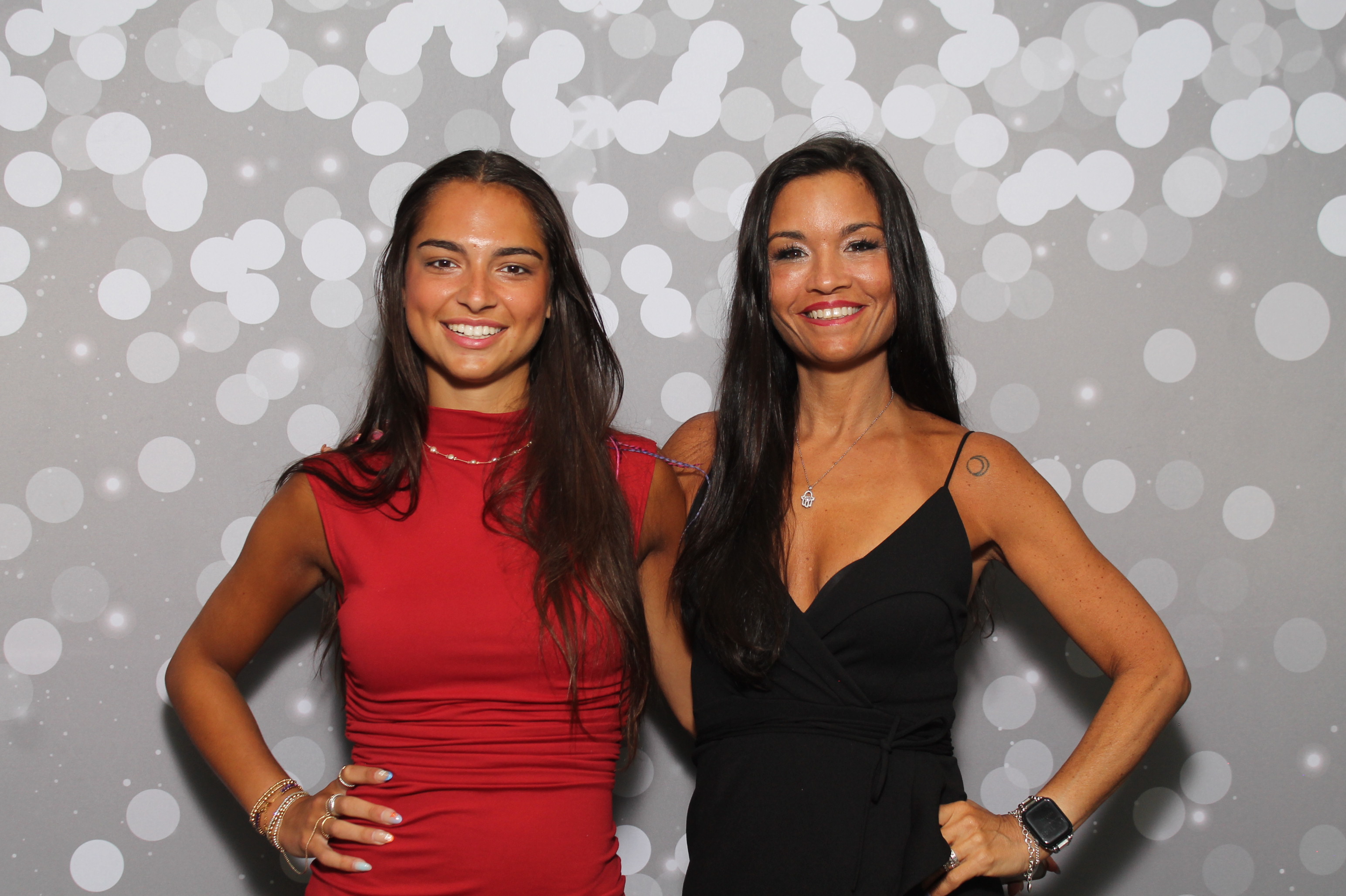 Red Dress Gala | View more photos from the event at gallery.photoboothcincy.com/u/PhotoBoothCincy/Red-Dress-Gala-1