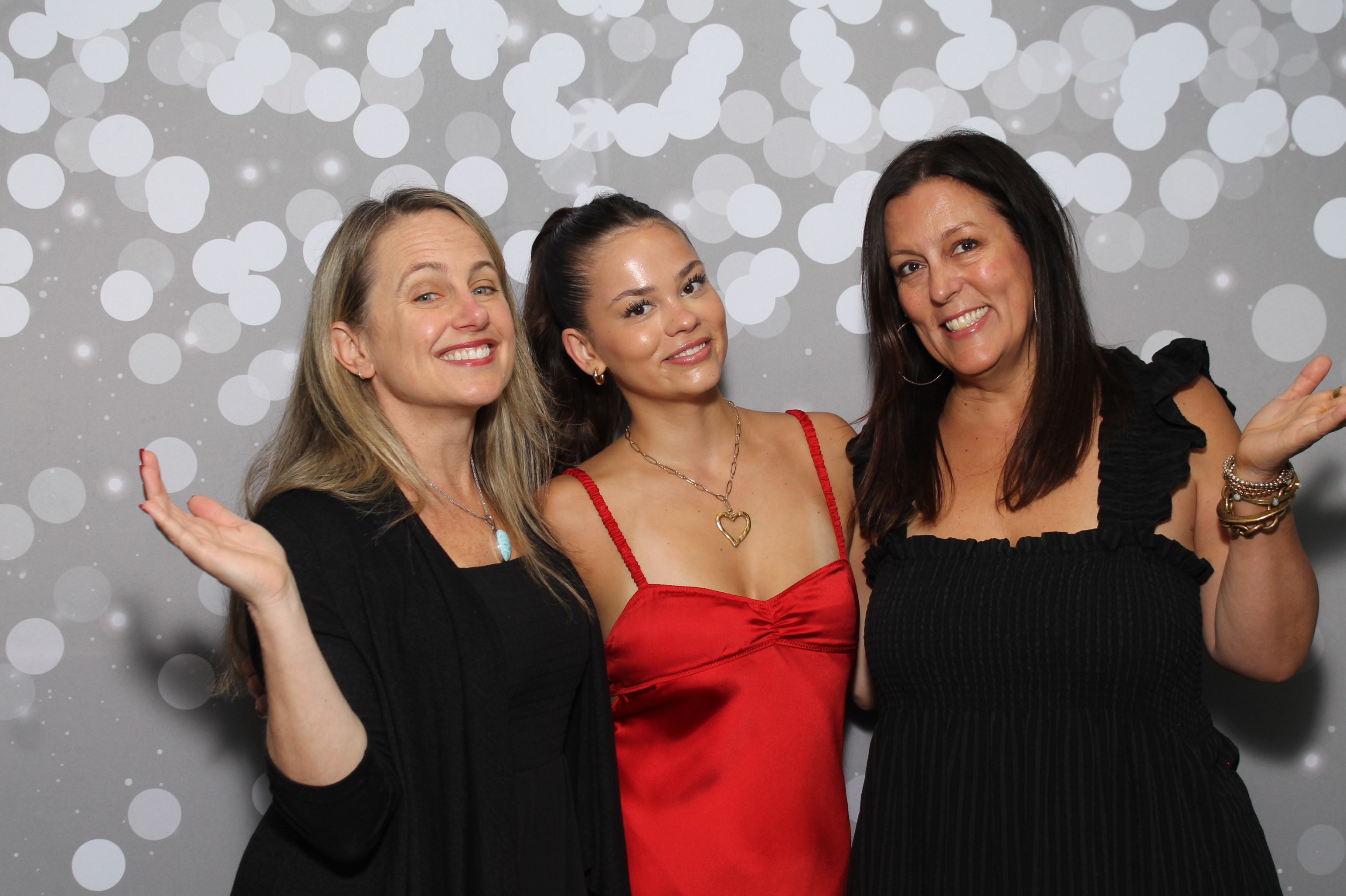 Red Dress Gala | View more photos from the event at gallery.photoboothcincy.com/u/PhotoBoothCincy/Red-Dress-Gala-1