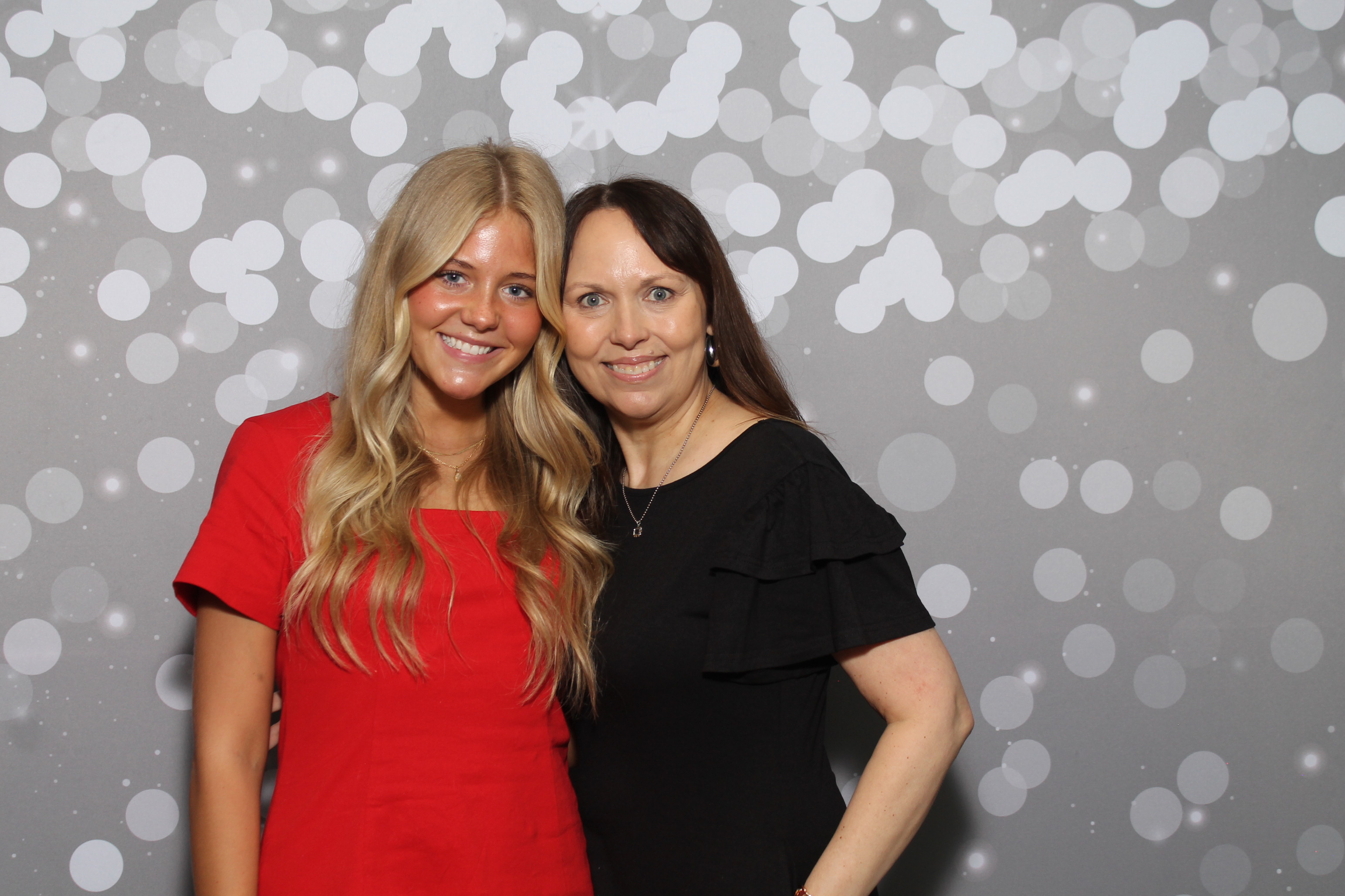 Red Dress Gala | View more photos from the event at gallery.photoboothcincy.com/u/PhotoBoothCincy/Red-Dress-Gala-1