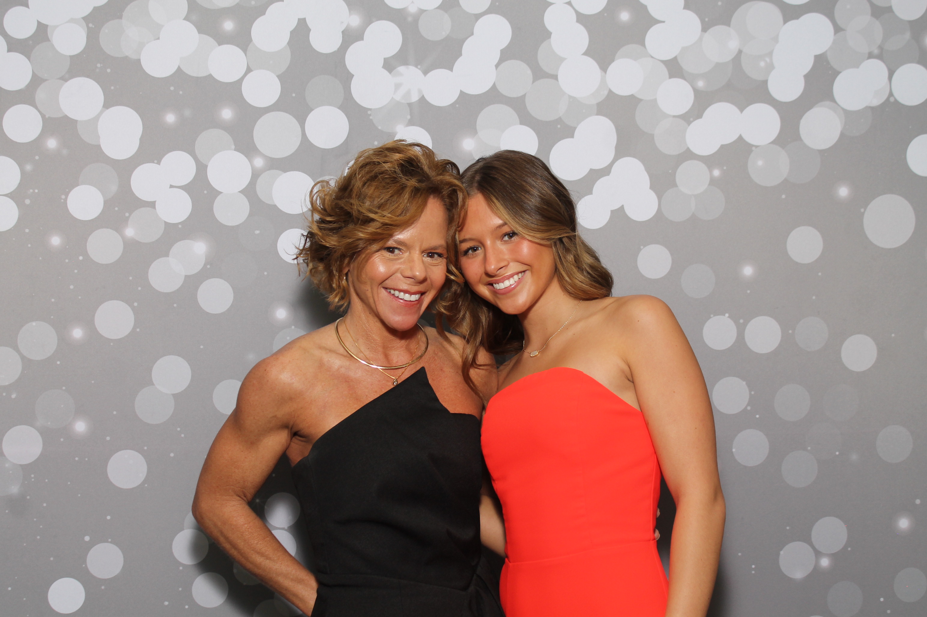 Red Dress Gala | View more photos from the event at gallery.photoboothcincy.com/u/PhotoBoothCincy/Red-Dress-Gala-1