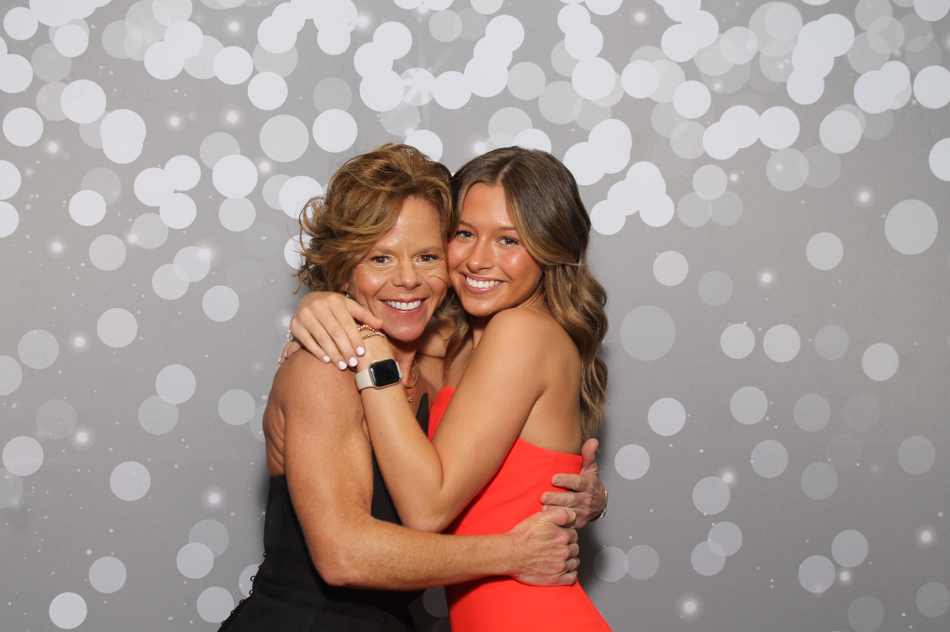 Red Dress Gala | View more photos from the event at gallery.photoboothcincy.com/u/PhotoBoothCincy/Red-Dress-Gala-1