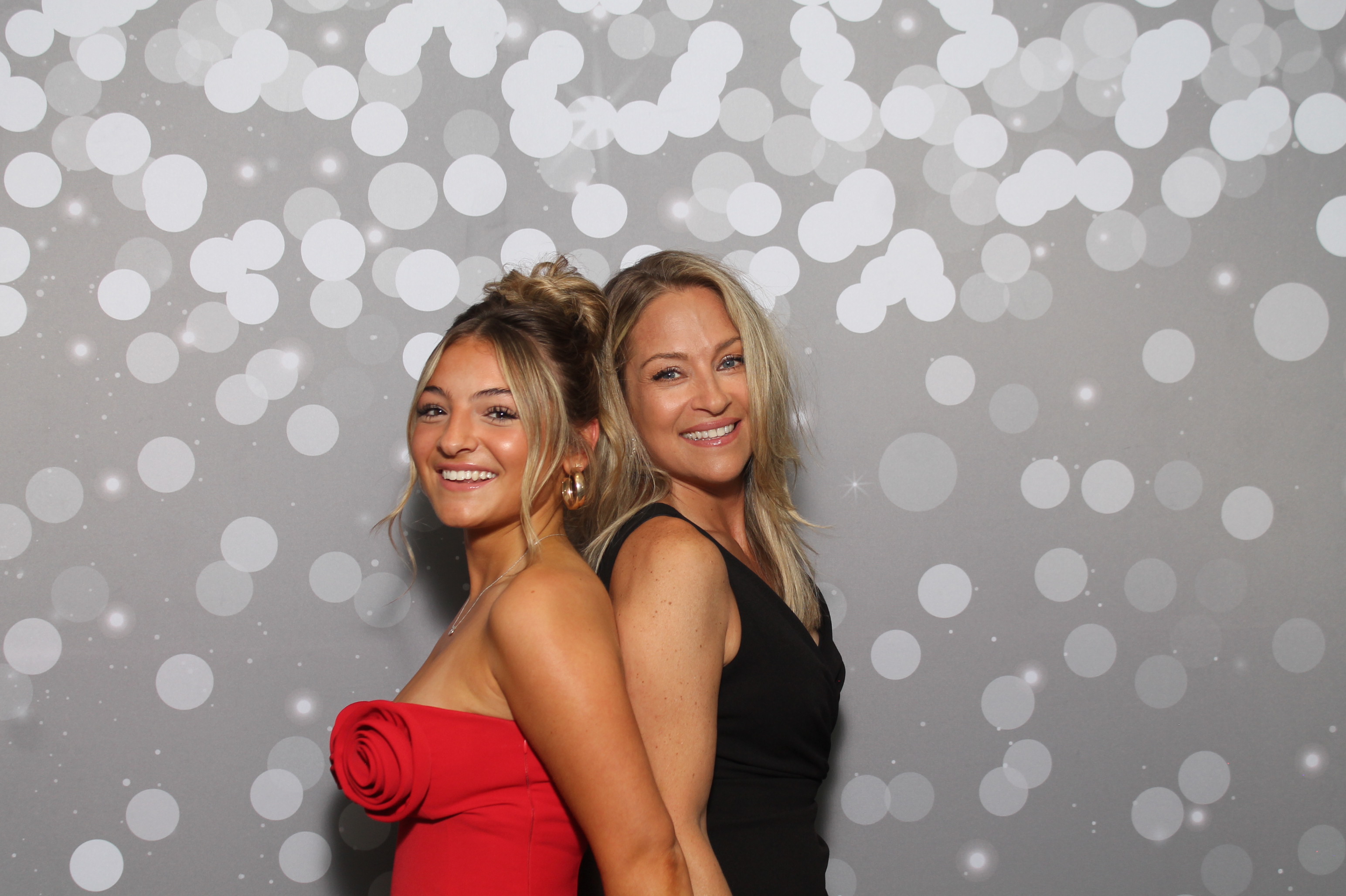 Red Dress Gala | View more photos from the event at gallery.photoboothcincy.com/u/PhotoBoothCincy/Red-Dress-Gala-1