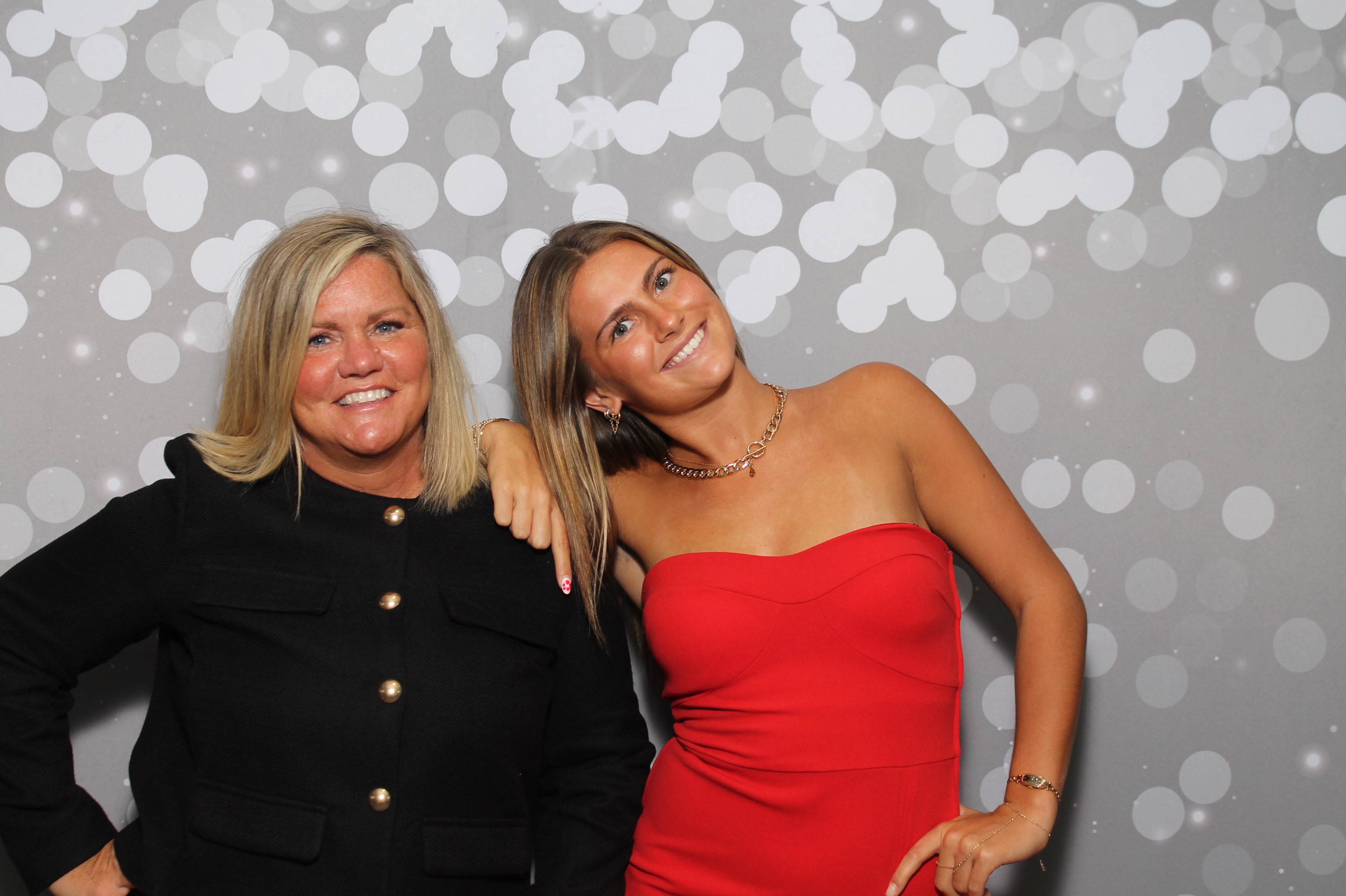 Red Dress Gala | View more photos from the event at gallery.photoboothcincy.com/u/PhotoBoothCincy/Red-Dress-Gala-1