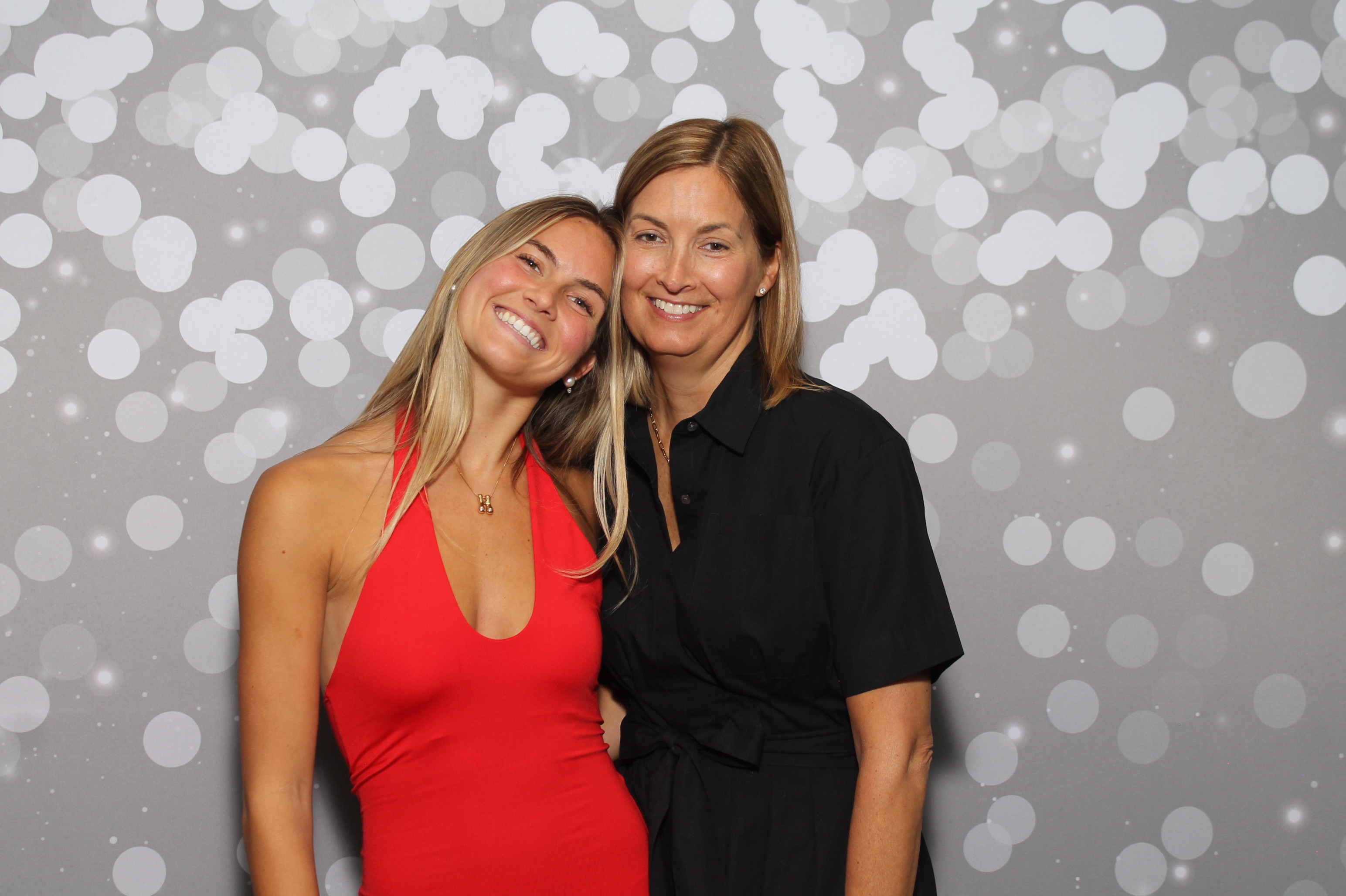 Red Dress Gala | View more photos from the event at gallery.photoboothcincy.com/u/PhotoBoothCincy/Red-Dress-Gala-1