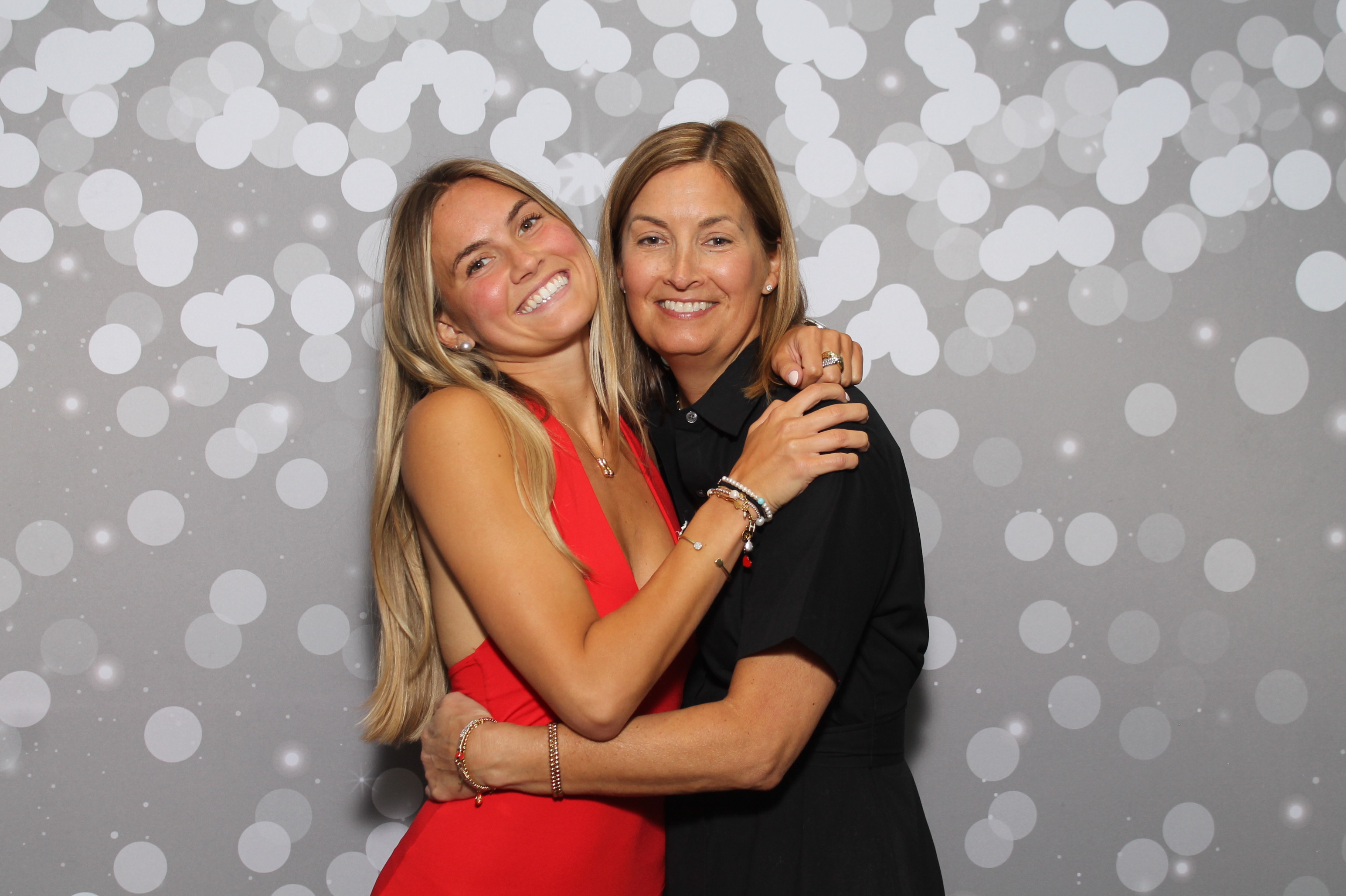 Red Dress Gala | View more photos from the event at gallery.photoboothcincy.com/u/PhotoBoothCincy/Red-Dress-Gala-1