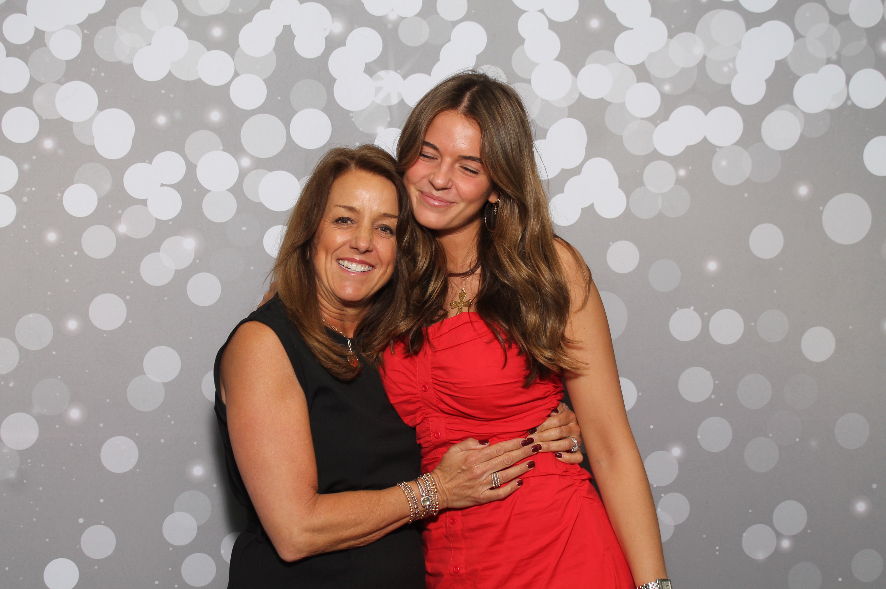 Red Dress Gala | View more photos from the event at gallery.photoboothcincy.com/u/PhotoBoothCincy/Red-Dress-Gala-1