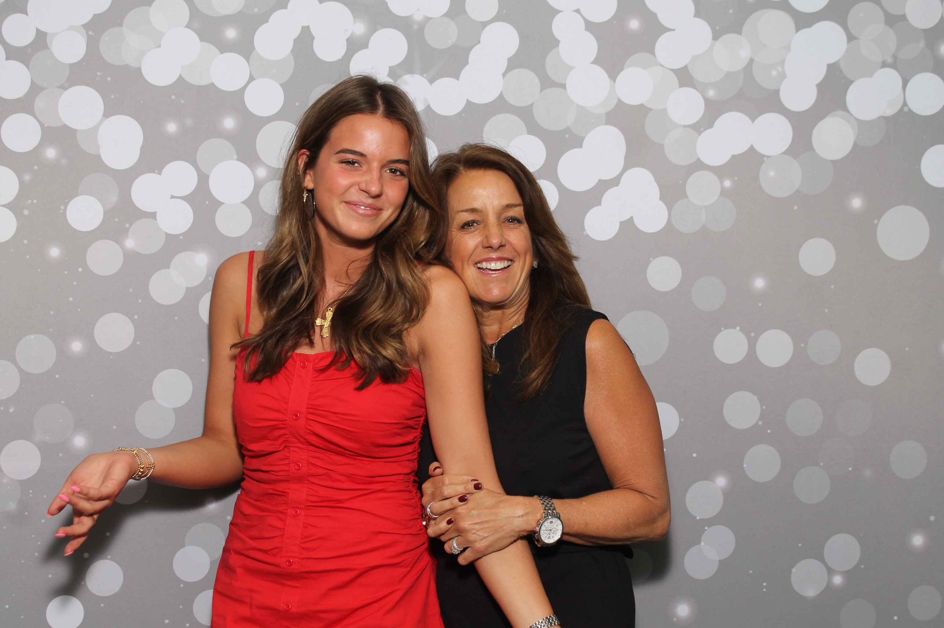 Red Dress Gala | View more photos from the event at gallery.photoboothcincy.com/u/PhotoBoothCincy/Red-Dress-Gala-1