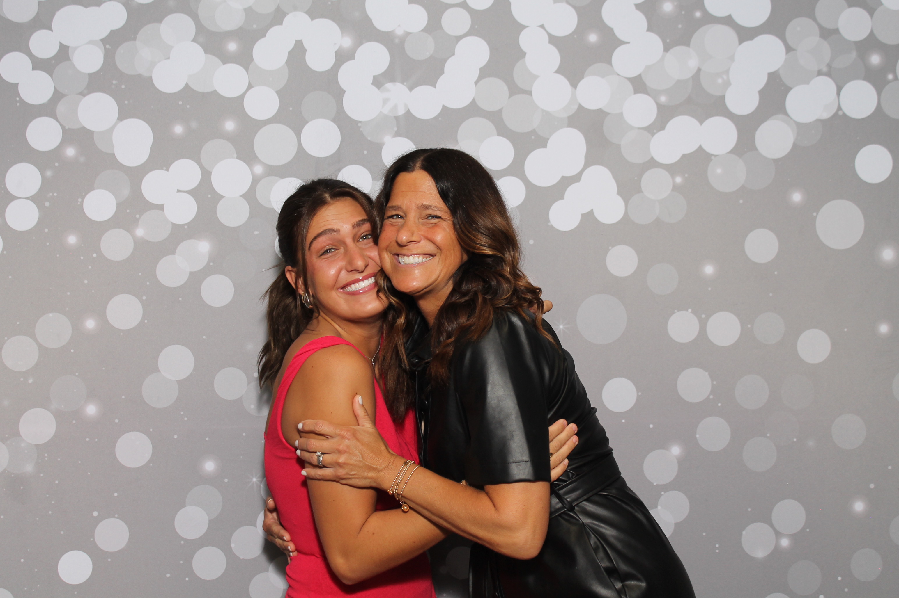 Red Dress Gala | View more photos from the event at gallery.photoboothcincy.com/u/PhotoBoothCincy/Red-Dress-Gala-1