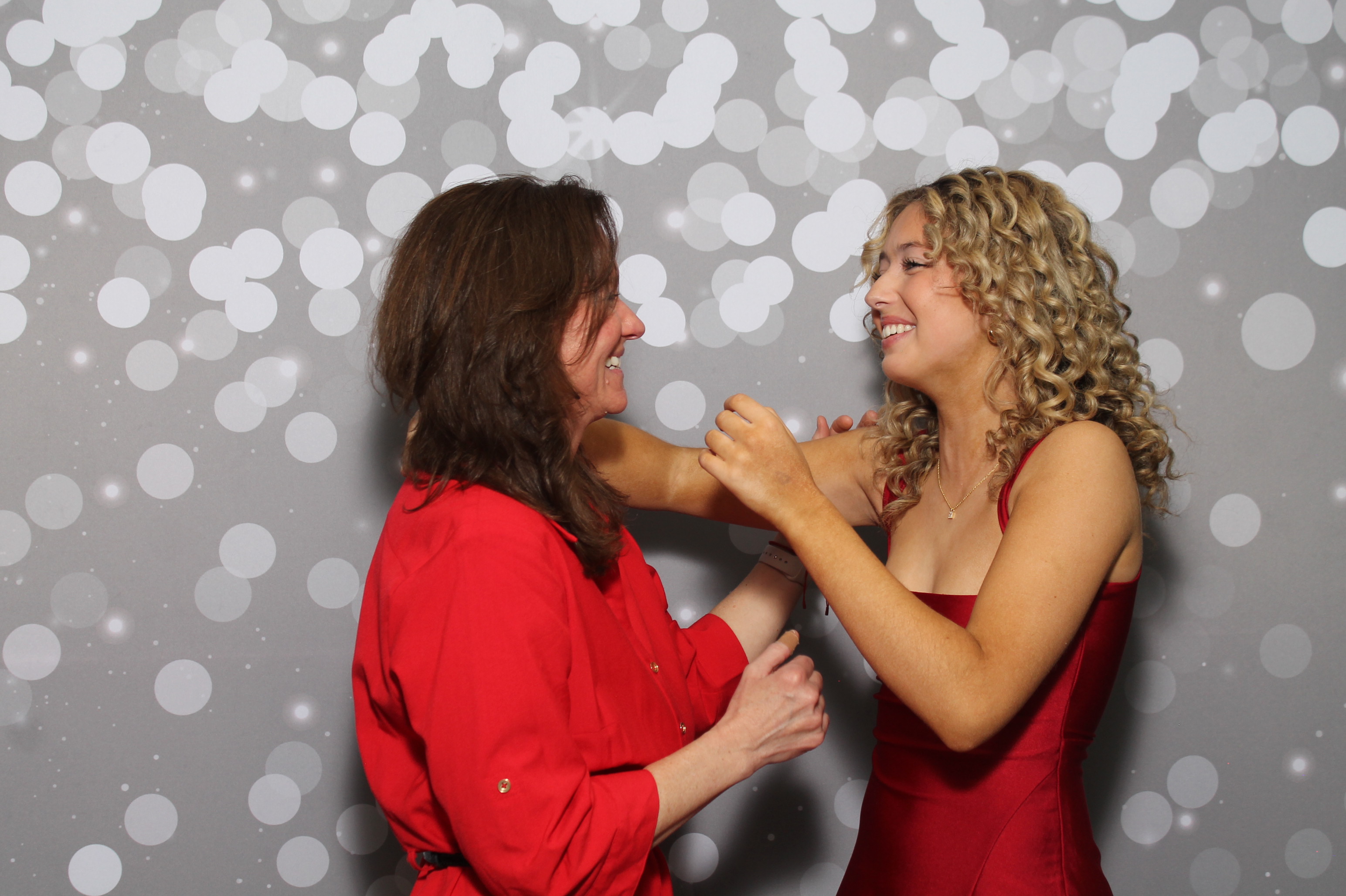 Red Dress Gala | View more photos from the event at gallery.photoboothcincy.com/u/PhotoBoothCincy/Red-Dress-Gala-1