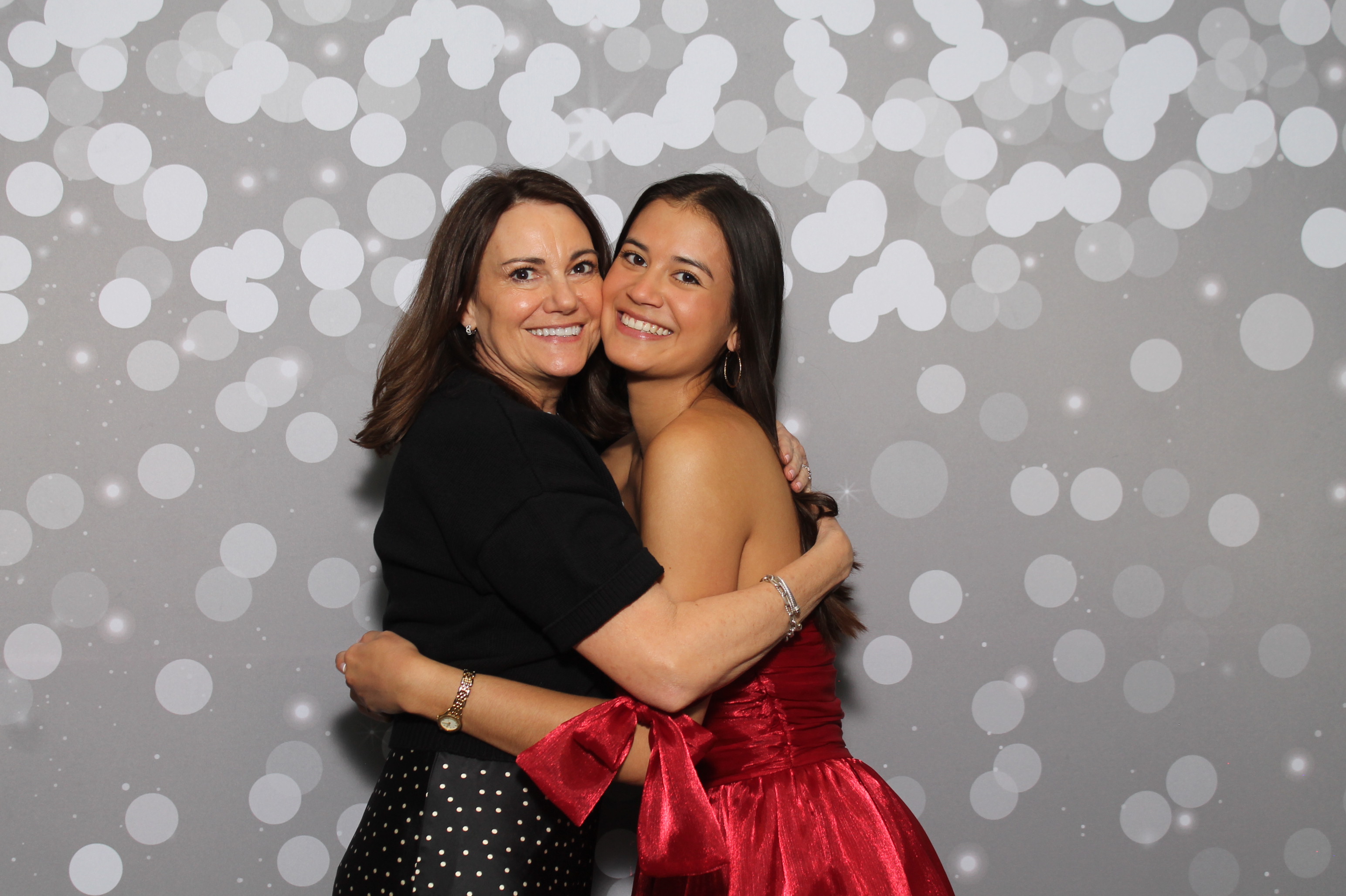 Red Dress Gala | View more photos from the event at gallery.photoboothcincy.com/u/PhotoBoothCincy/Red-Dress-Gala-1