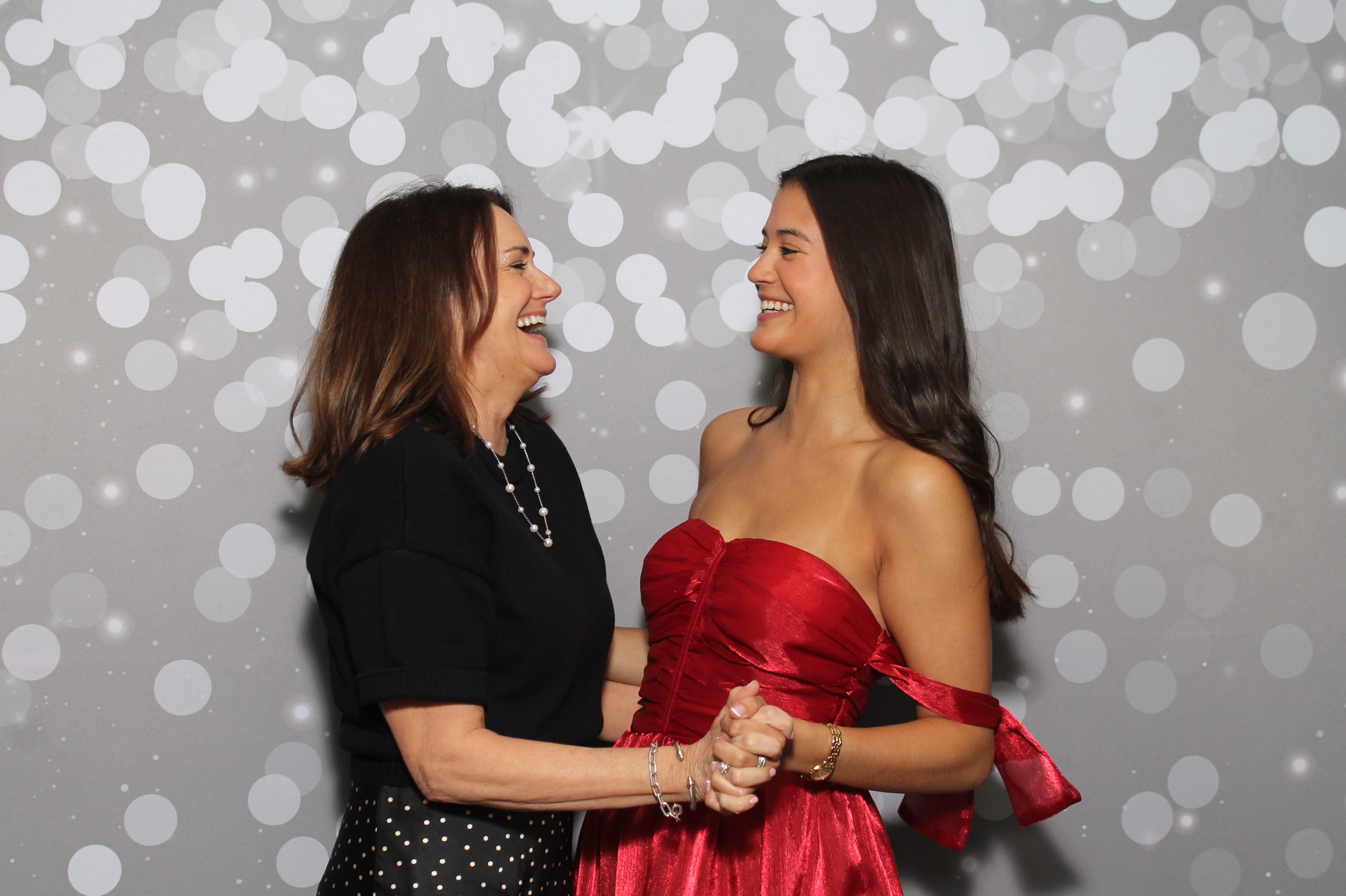 Red Dress Gala | View more photos from the event at gallery.photoboothcincy.com/u/PhotoBoothCincy/Red-Dress-Gala-1