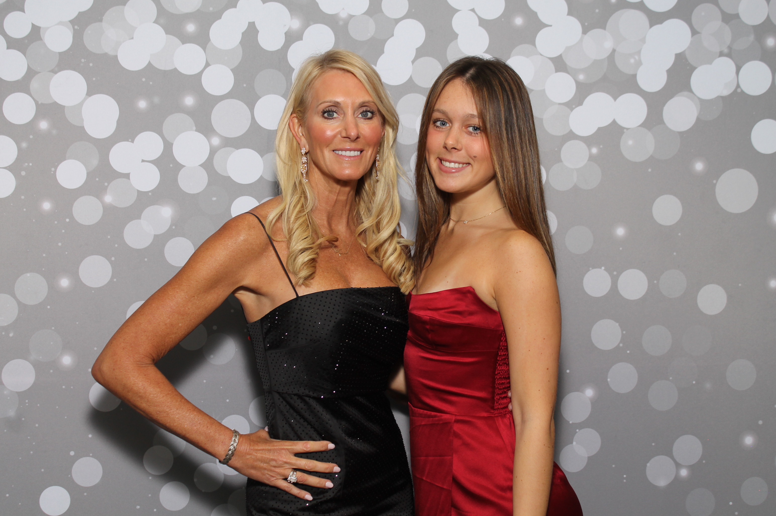 Red Dress Gala | View more photos from the event at gallery.photoboothcincy.com/u/PhotoBoothCincy/Red-Dress-Gala-1