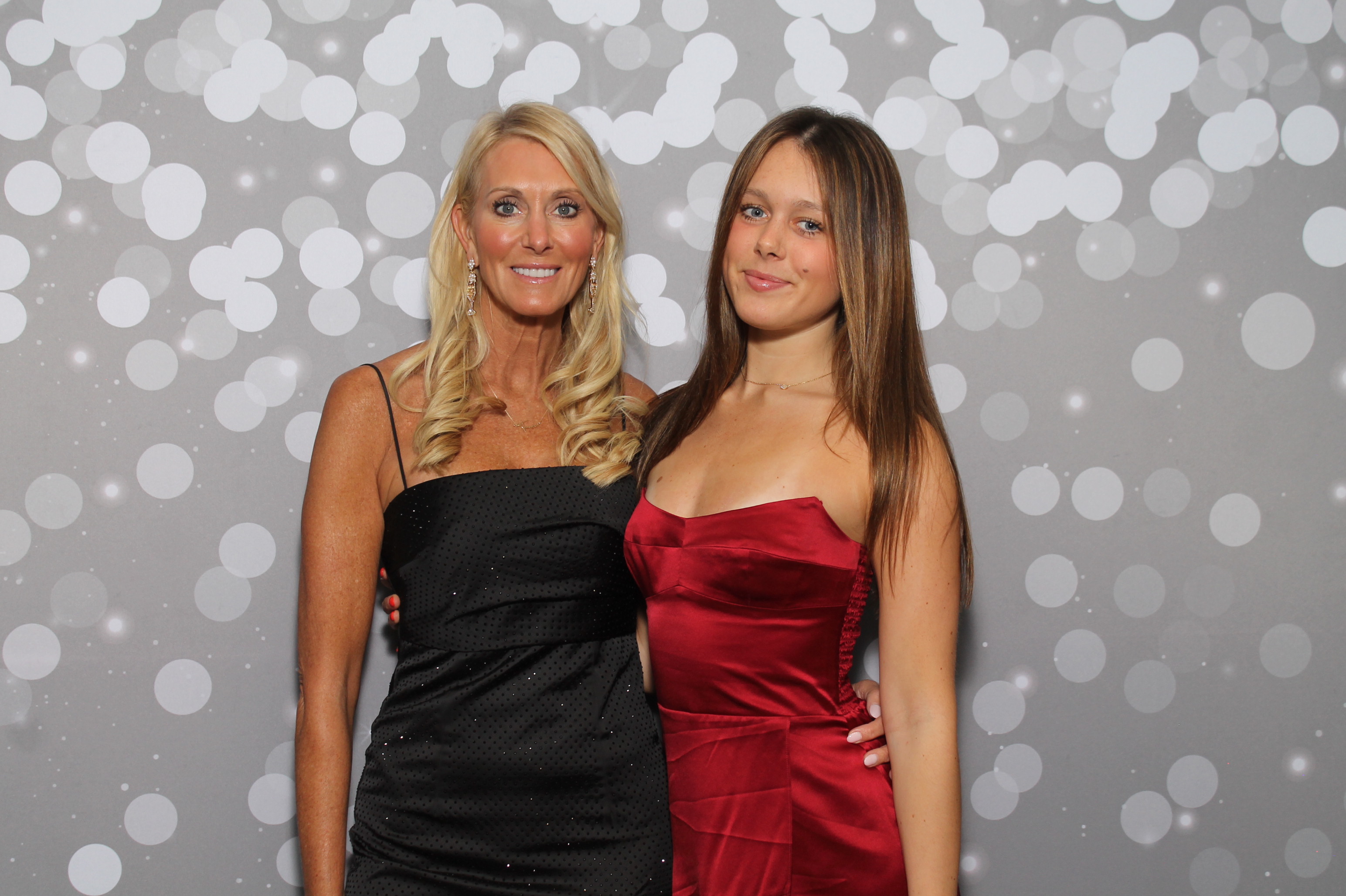 Red Dress Gala | View more photos from the event at gallery.photoboothcincy.com/u/PhotoBoothCincy/Red-Dress-Gala-1