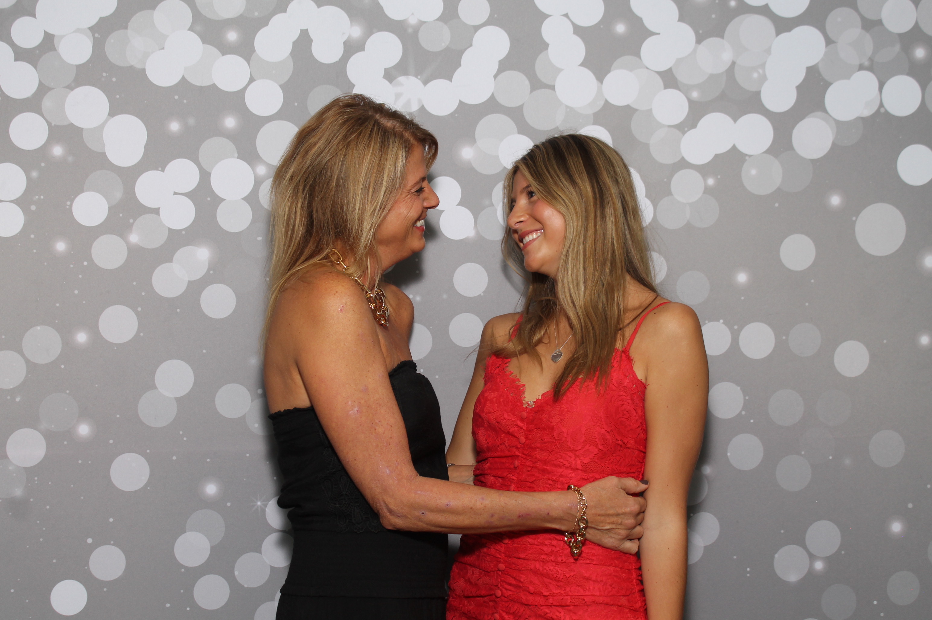 Red Dress Gala | View more photos from the event at gallery.photoboothcincy.com/u/PhotoBoothCincy/Red-Dress-Gala-1