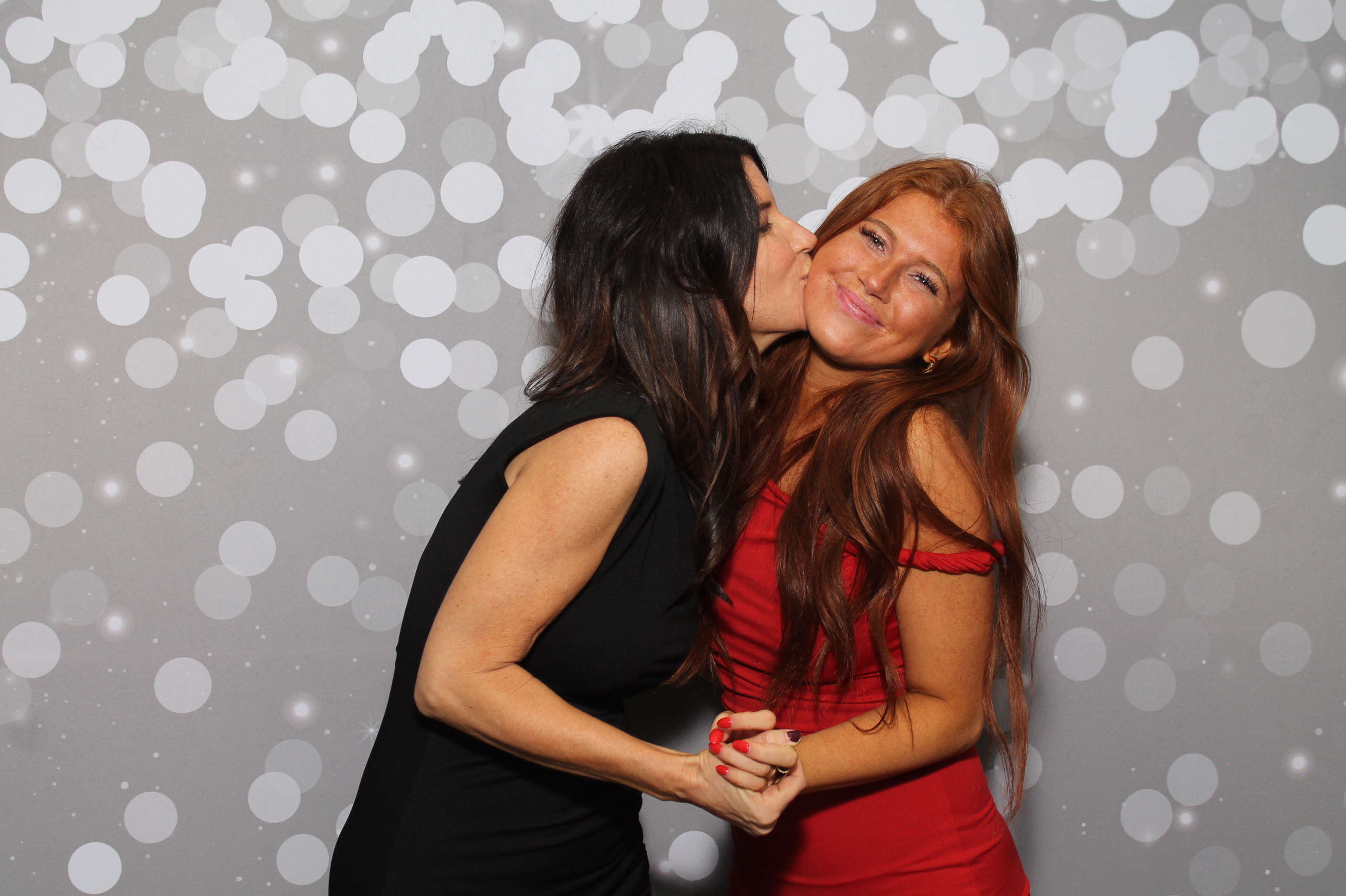 Red Dress Gala | View more photos from the event at gallery.photoboothcincy.com/u/PhotoBoothCincy/Red-Dress-Gala-1