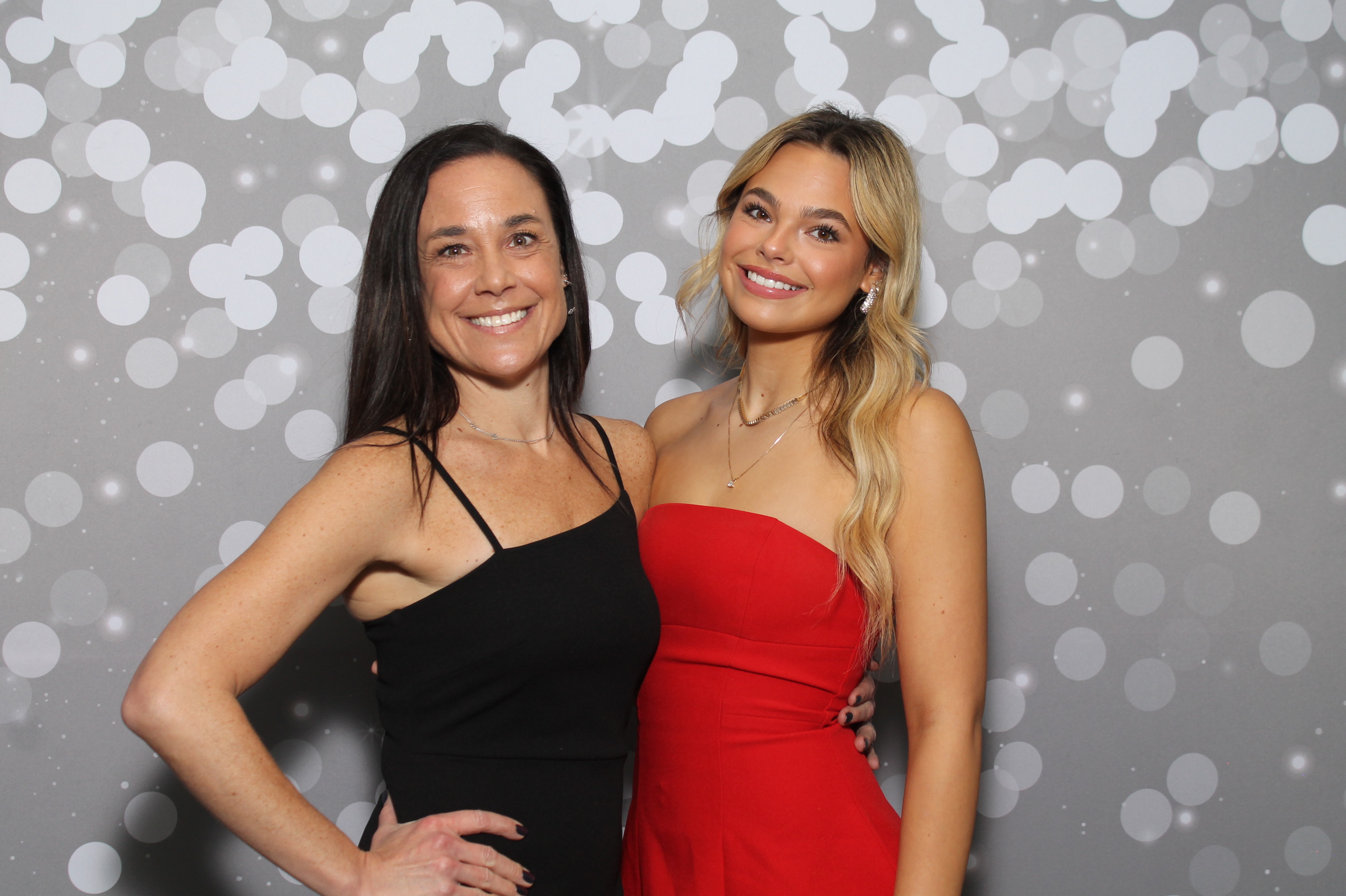 Red Dress Gala | View more photos from the event at gallery.photoboothcincy.com/u/PhotoBoothCincy/Red-Dress-Gala-1